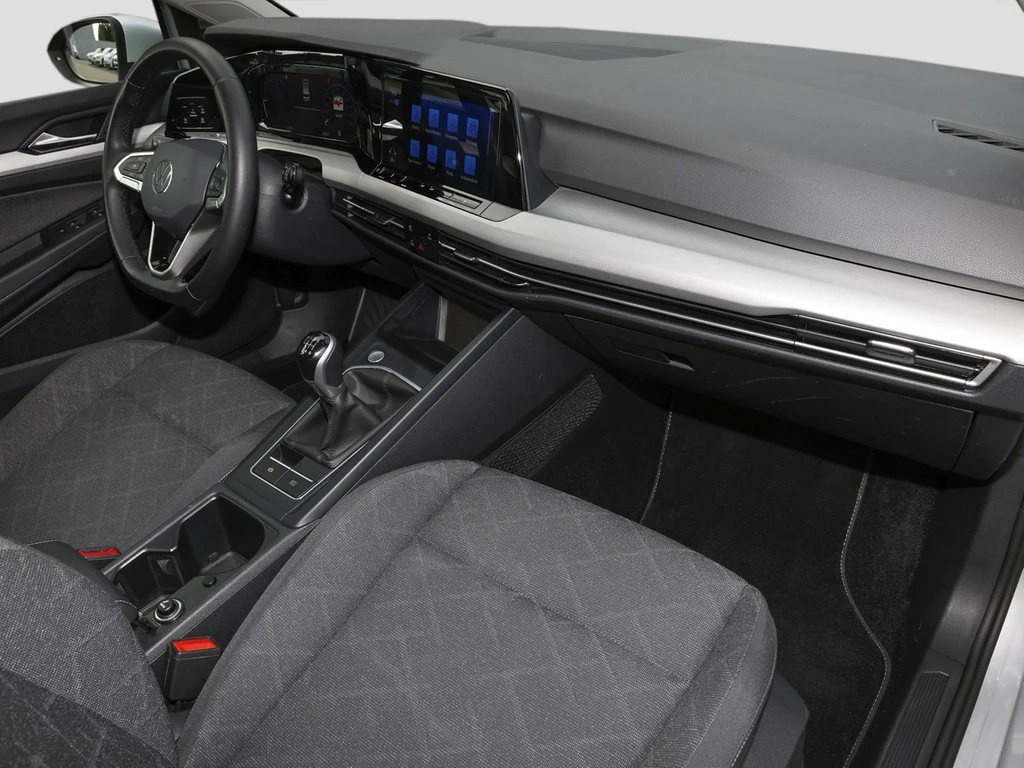 Volkswagen-Golf-image-7