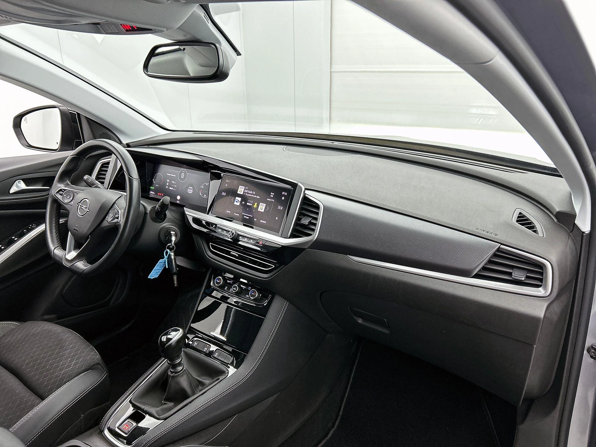 Opel-Grandland-image-18