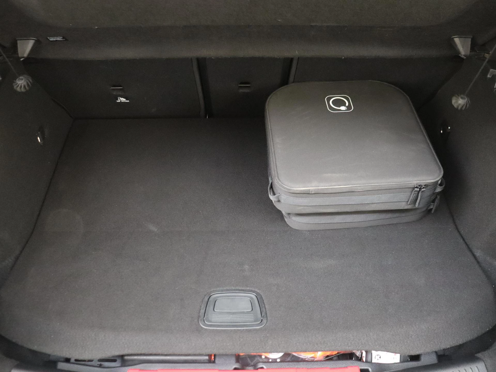 Mercedes-Benz A-Klasse 250 e Business Solution AMG