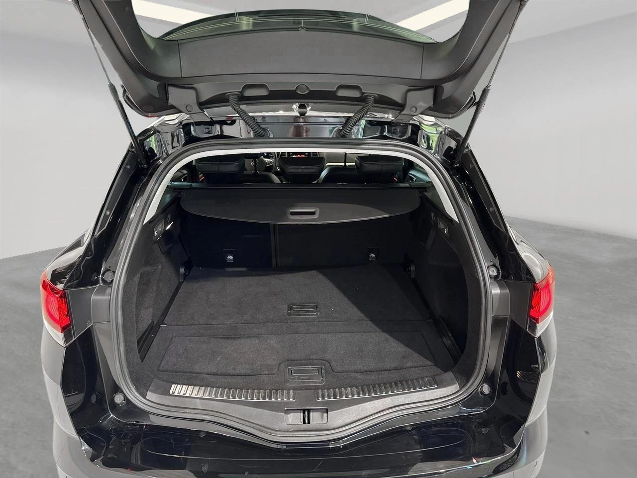 Renault-Mégane Grand Tour-image-7