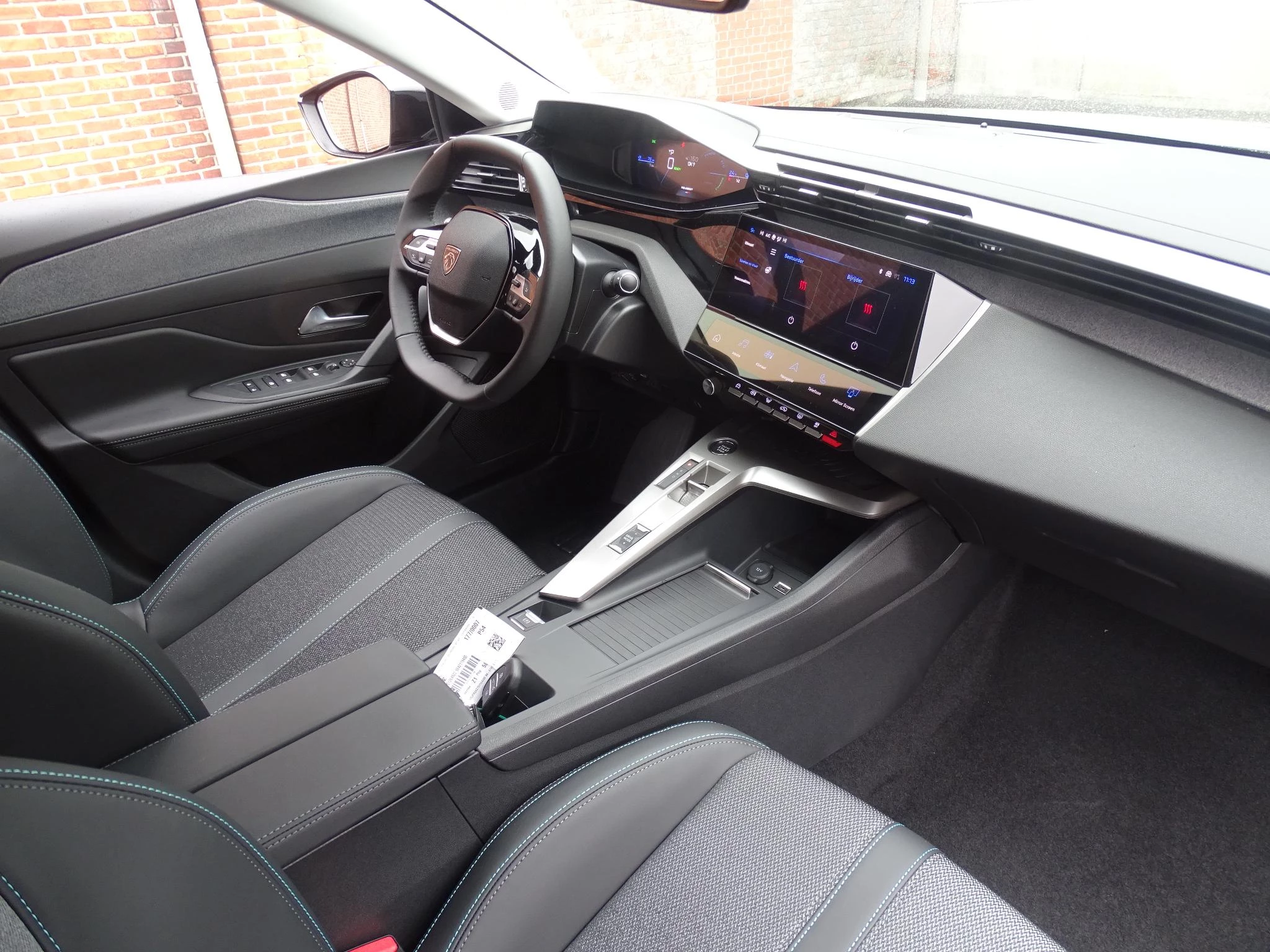 Peugeot-408-image-14