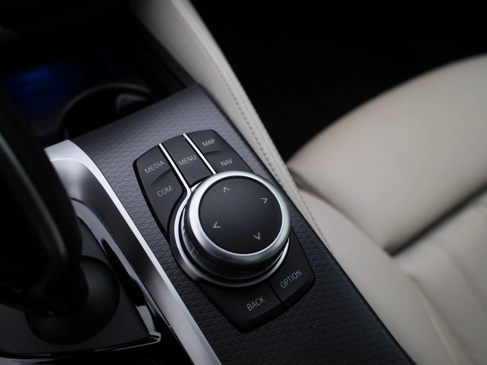BMW-Série 5-image-37
