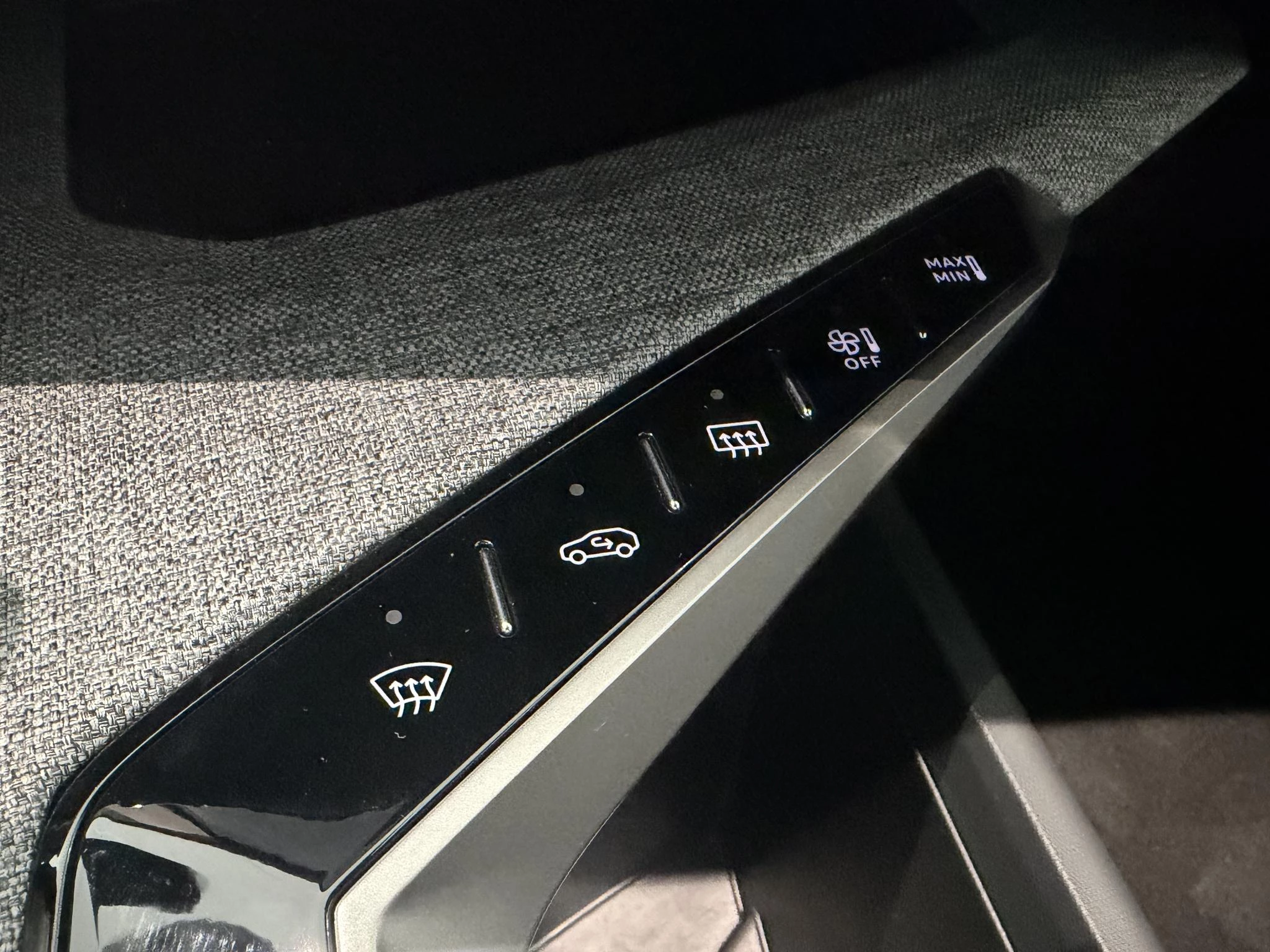 Peugeot-5008-image-19