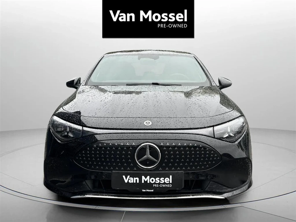 Mercedes-Benz-CLA-image-1