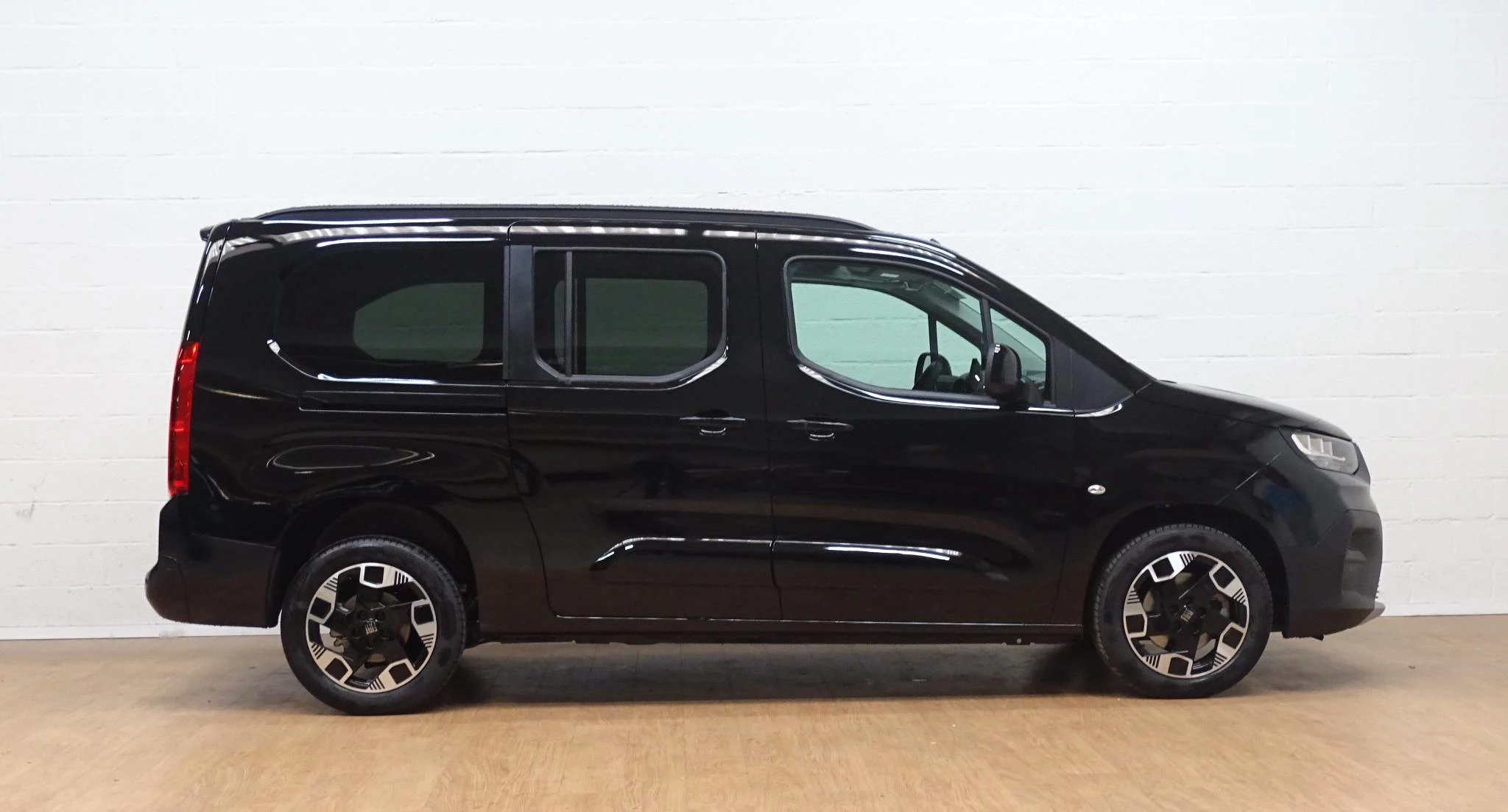 Fiat Qubo 1.5D La prima automa7 seats+gps+camera+park pilot