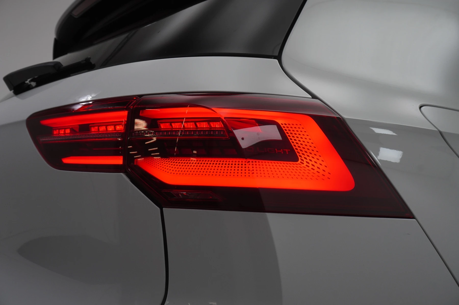 Volkswagen-Golf-image-21