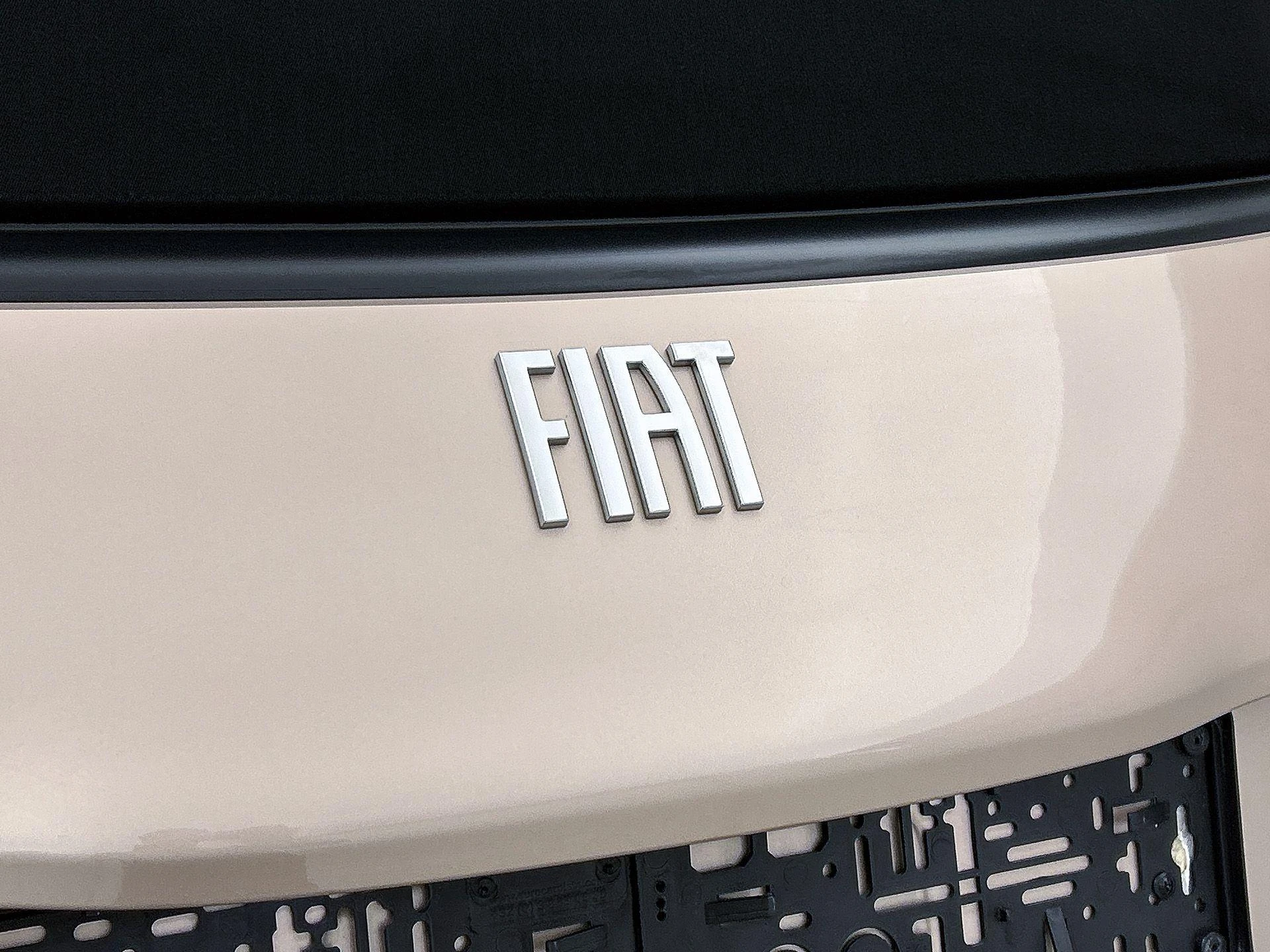 Fiat-500C-image-12
