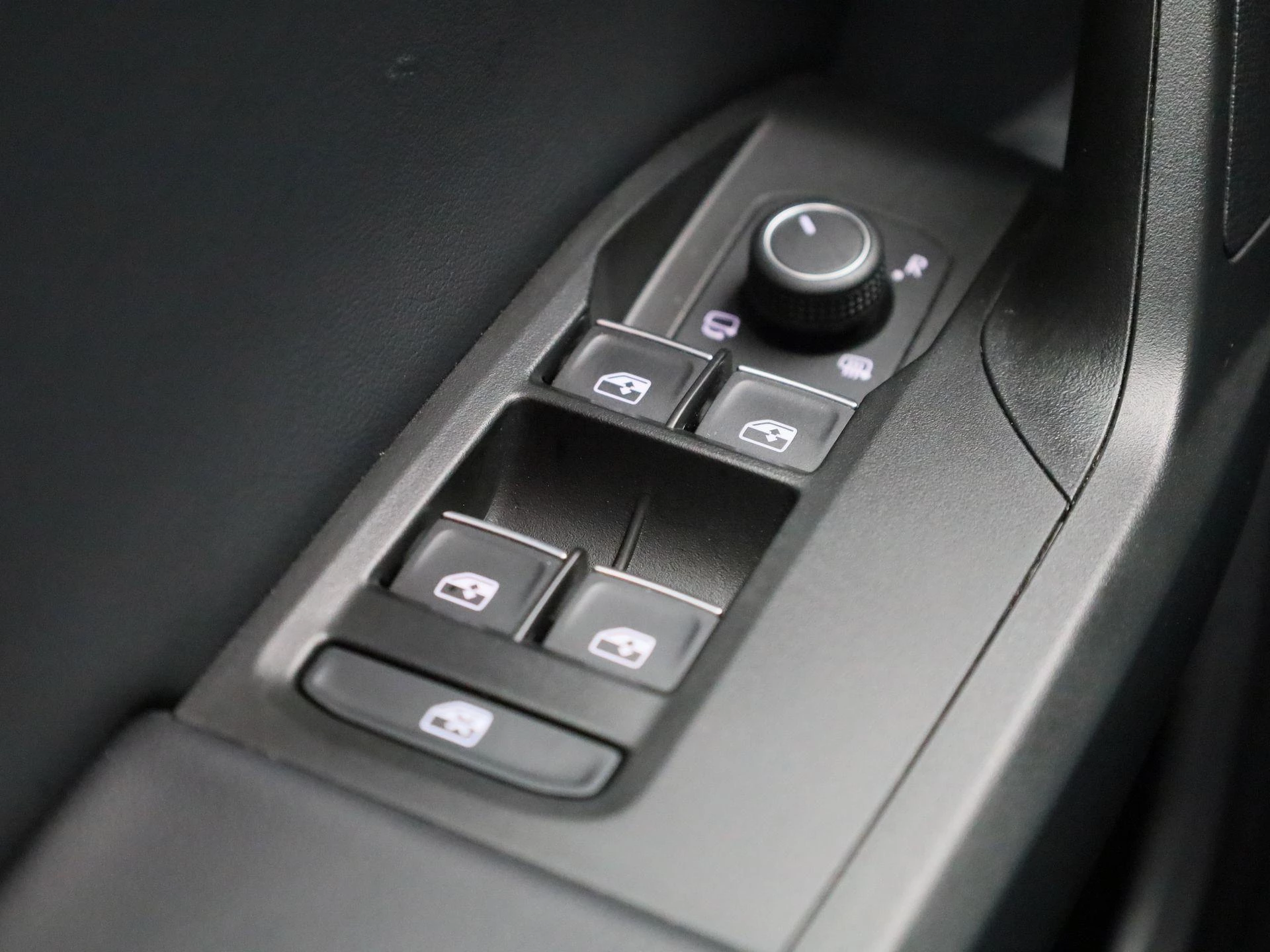 SEAT-Leon-image-31