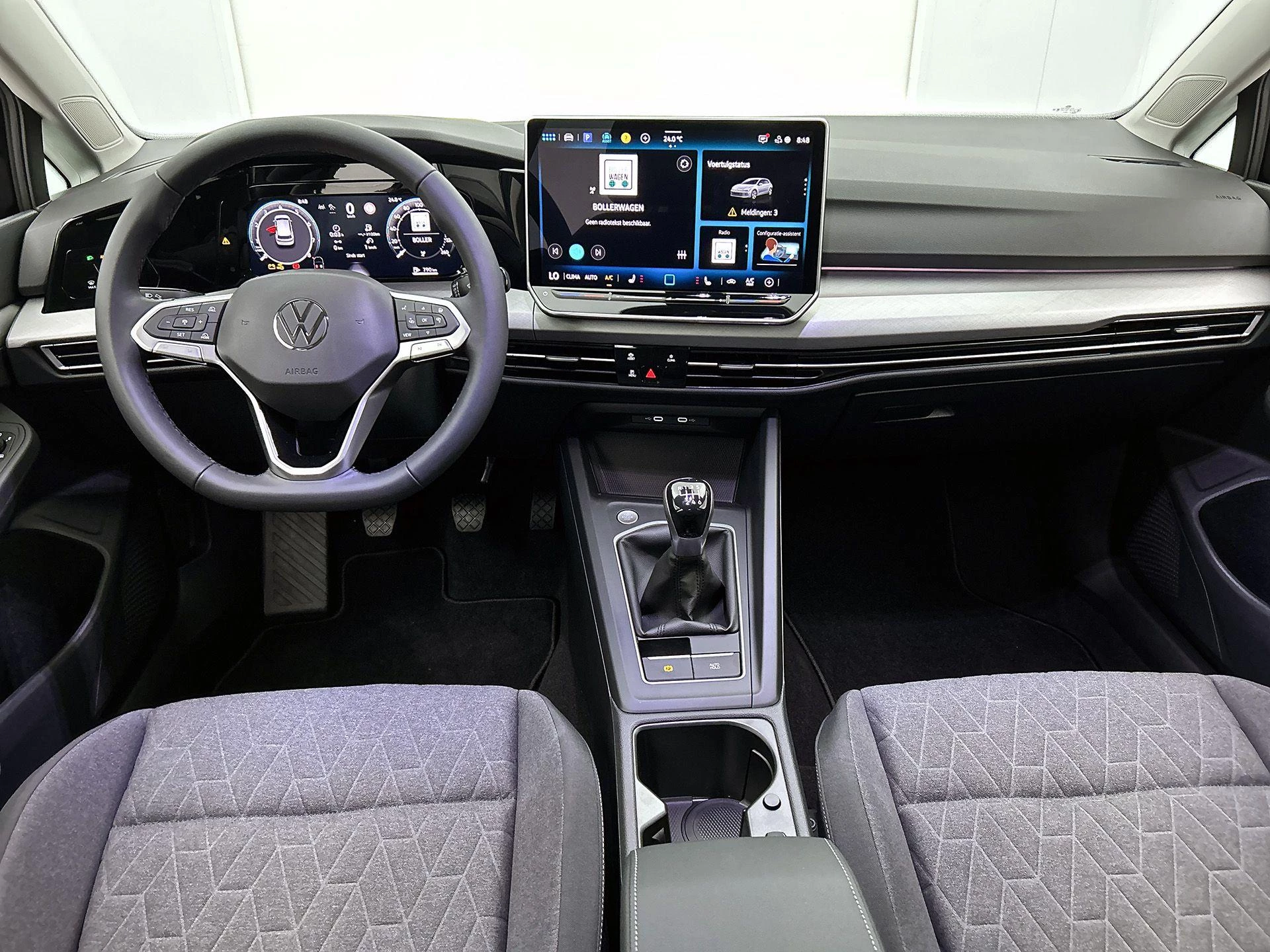 Volkswagen-Golf-image-21
