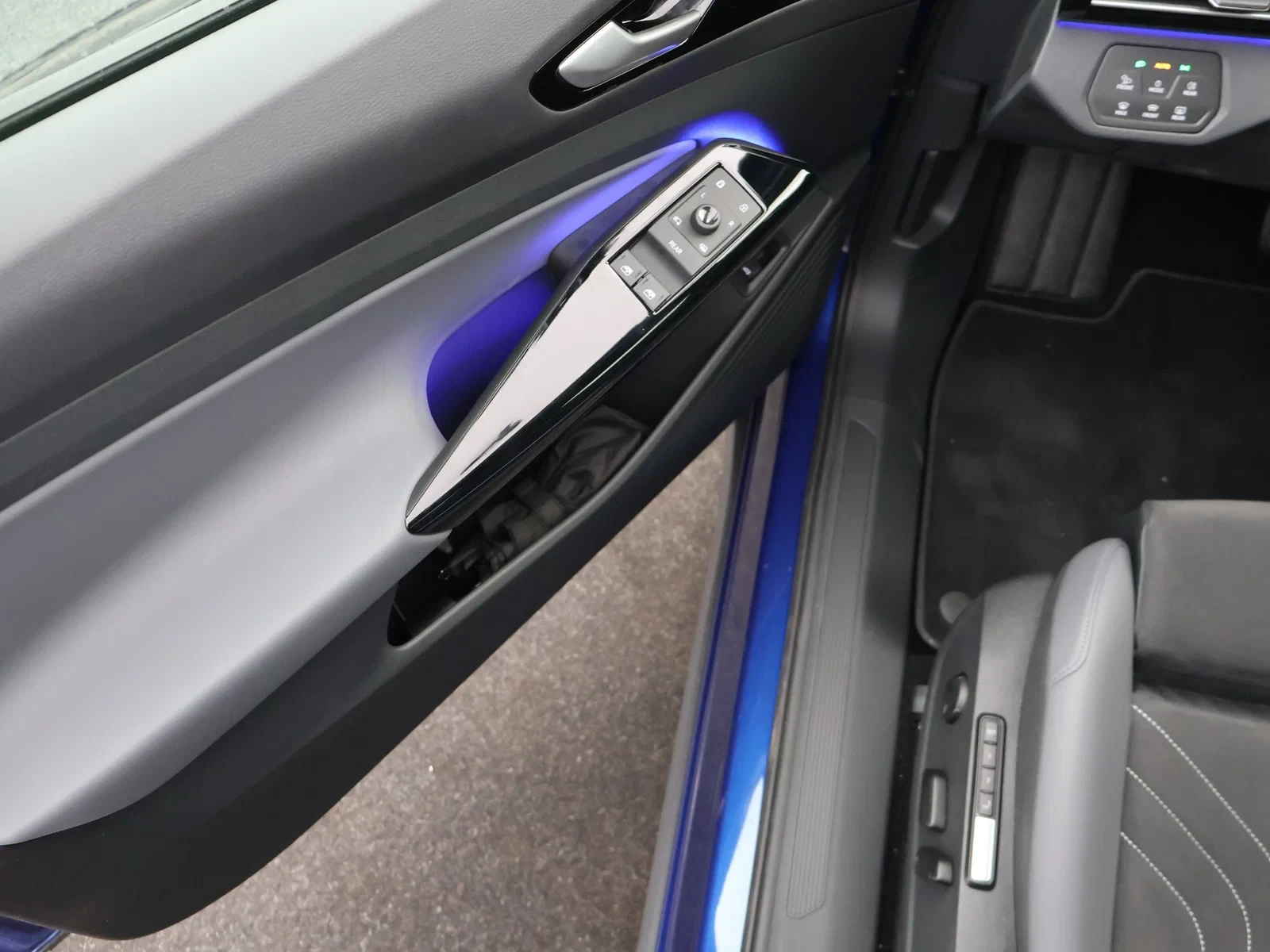 Volkswagen ID.5 Pro Business Premium 77 kWh 210 kW (286 pk) / DEMO