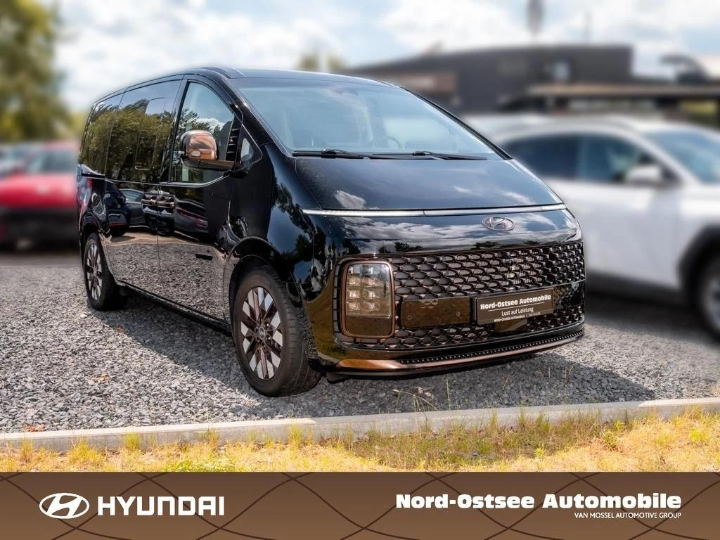 Hyundai Staria 2.2 CRDi SIGNATURE 4WD (7-Sitzer) LED