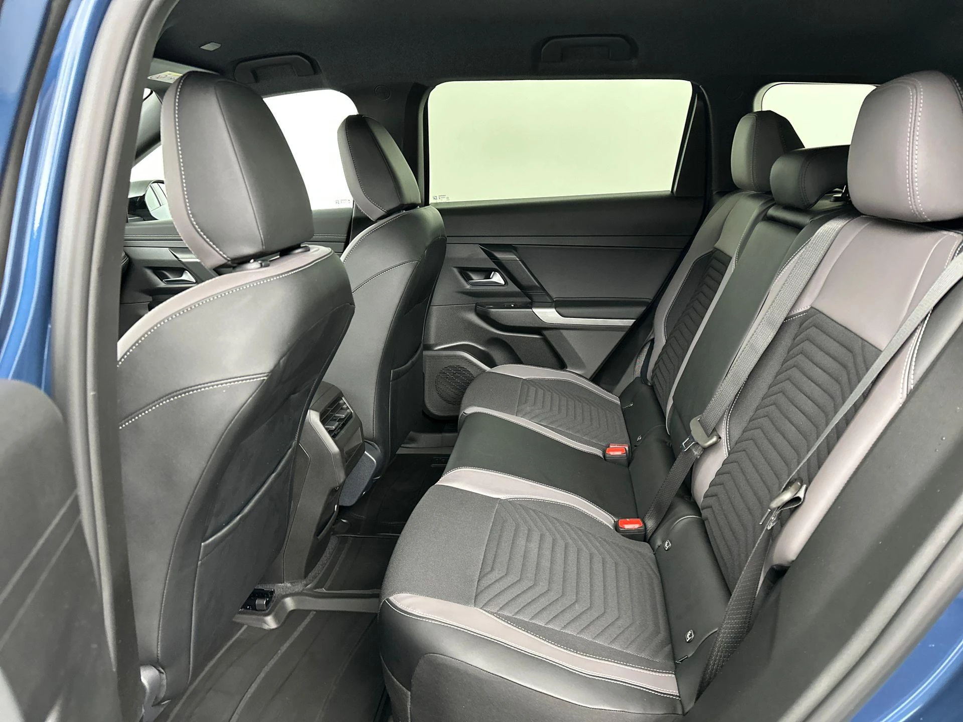 Jeep Compass 74kwh First Edition