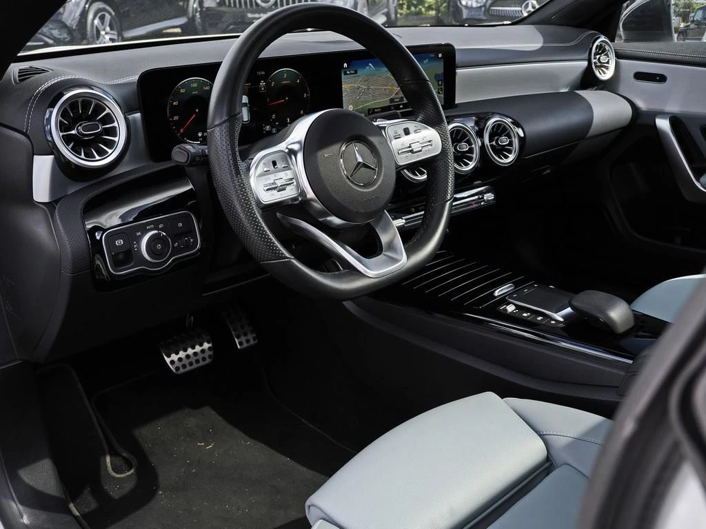 Mercedes-Benz-CLA 200 d-image-8