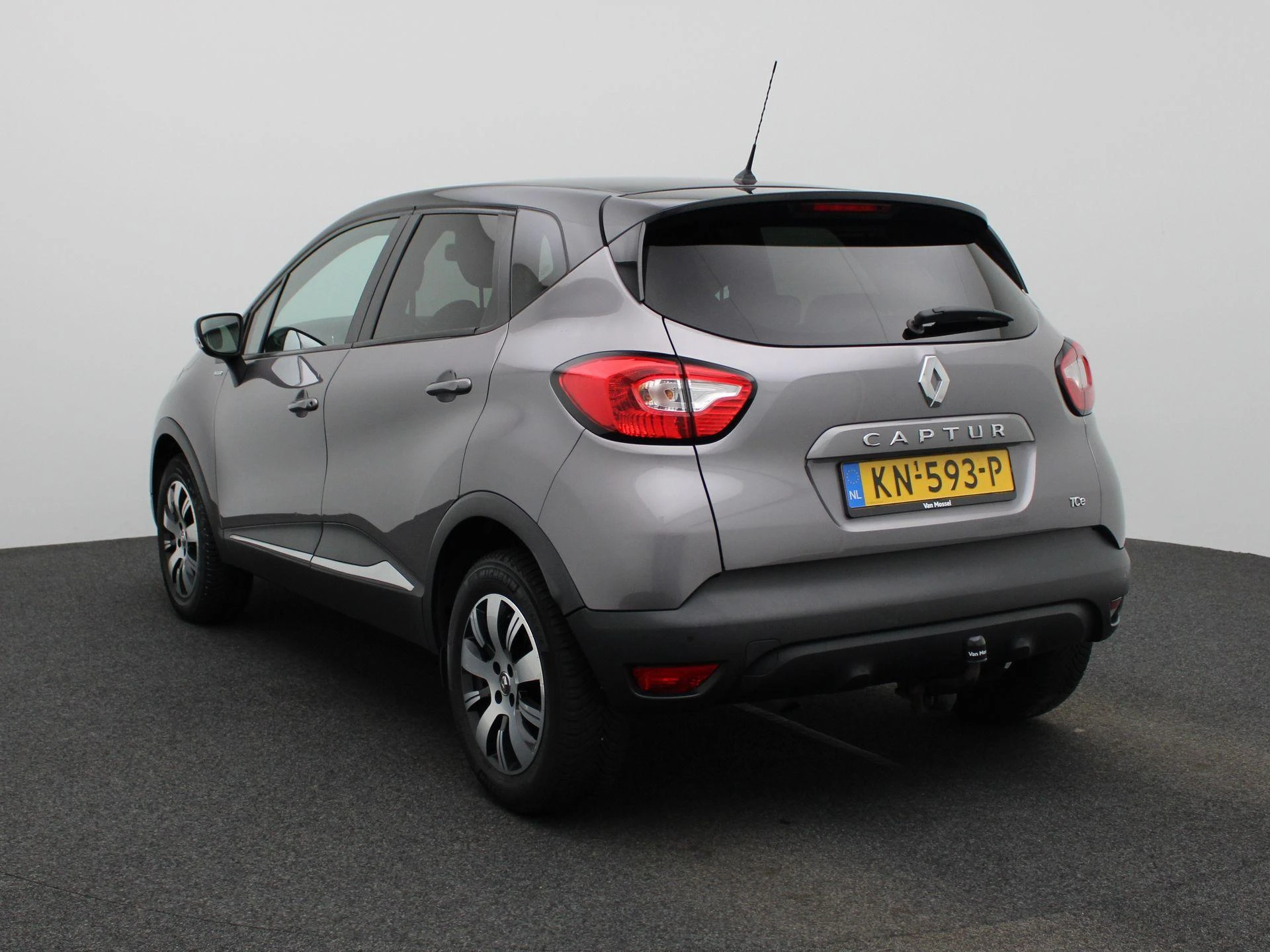 Renault-Captur-image-1