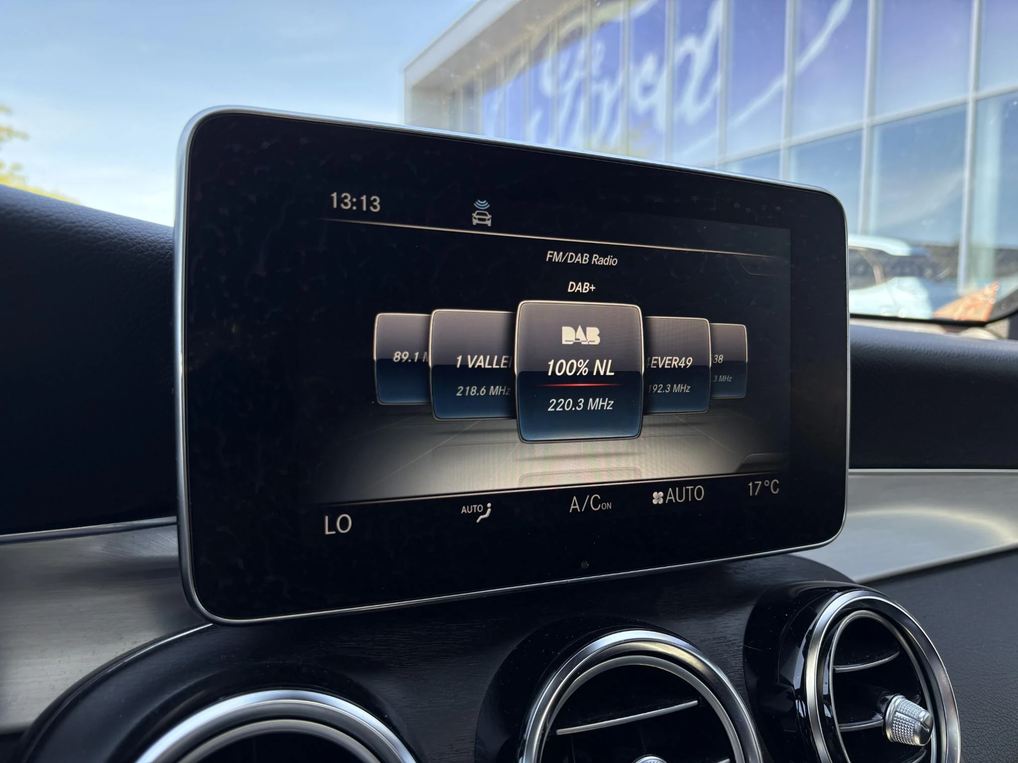 Mercedes-Benz-GLC-image-5