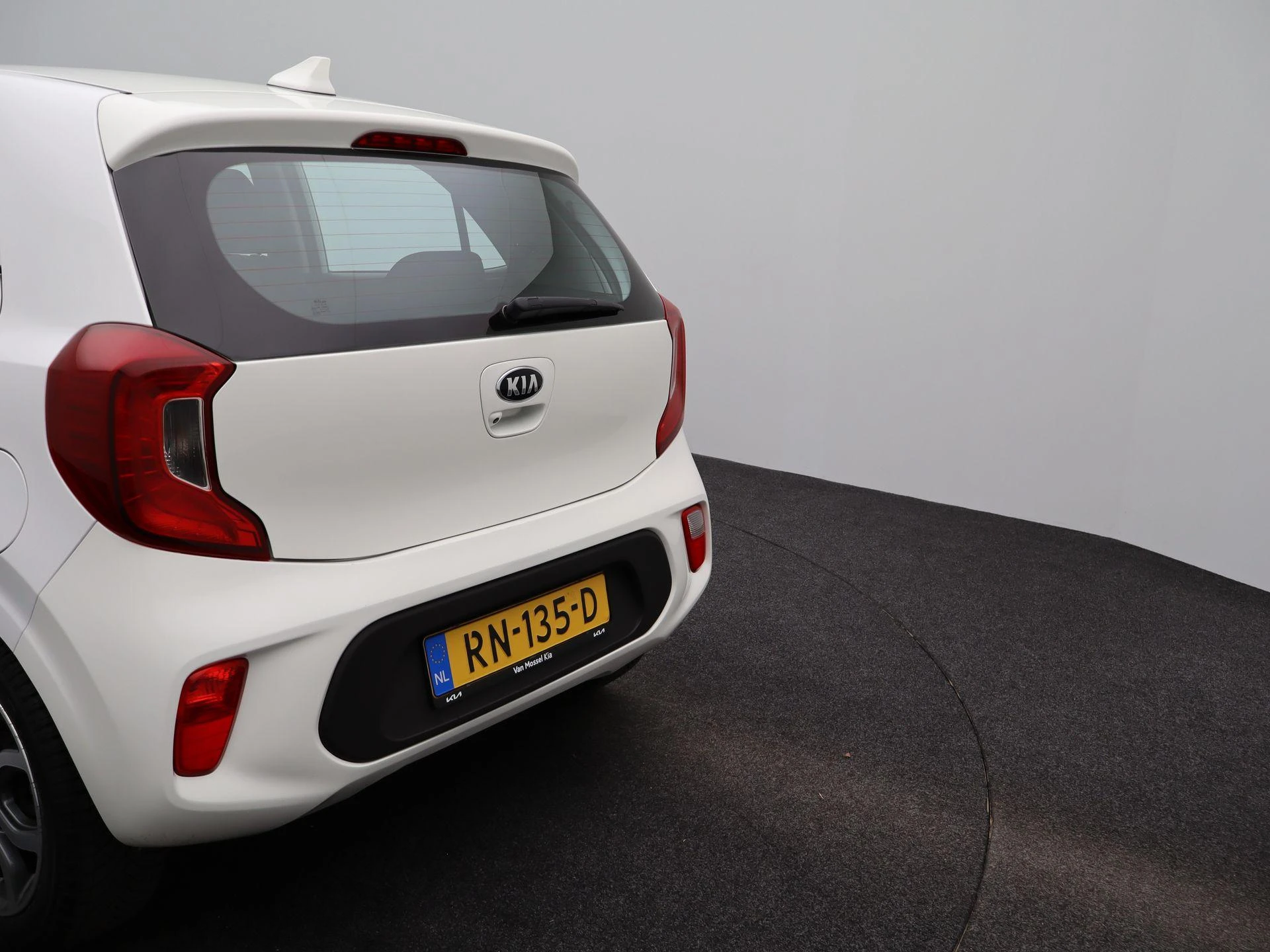 Kia-Picanto-image-32