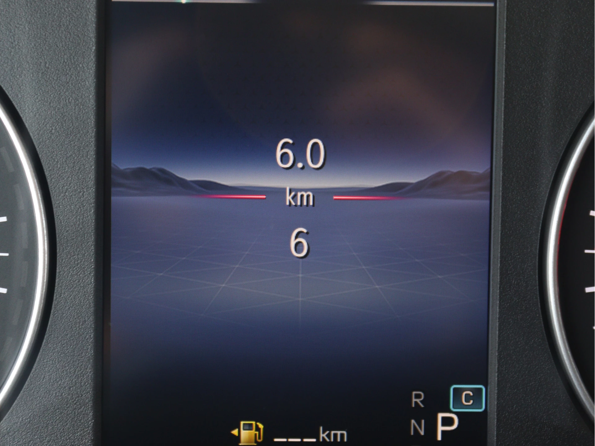 Mercedes-Benz-Vito-image-8