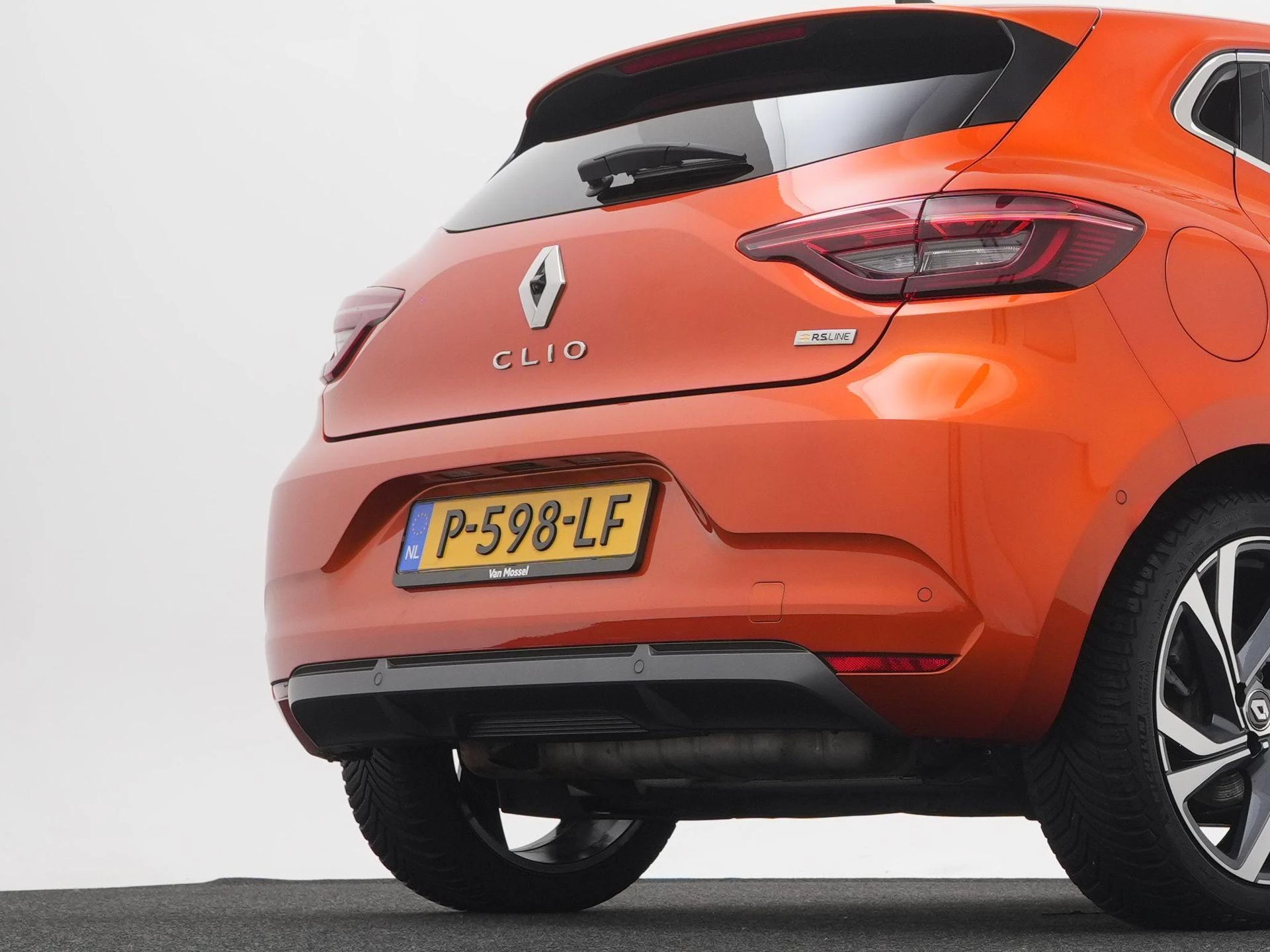 Renault Clio 1.6 E-Tech Hybrid 140 Initiale Paris