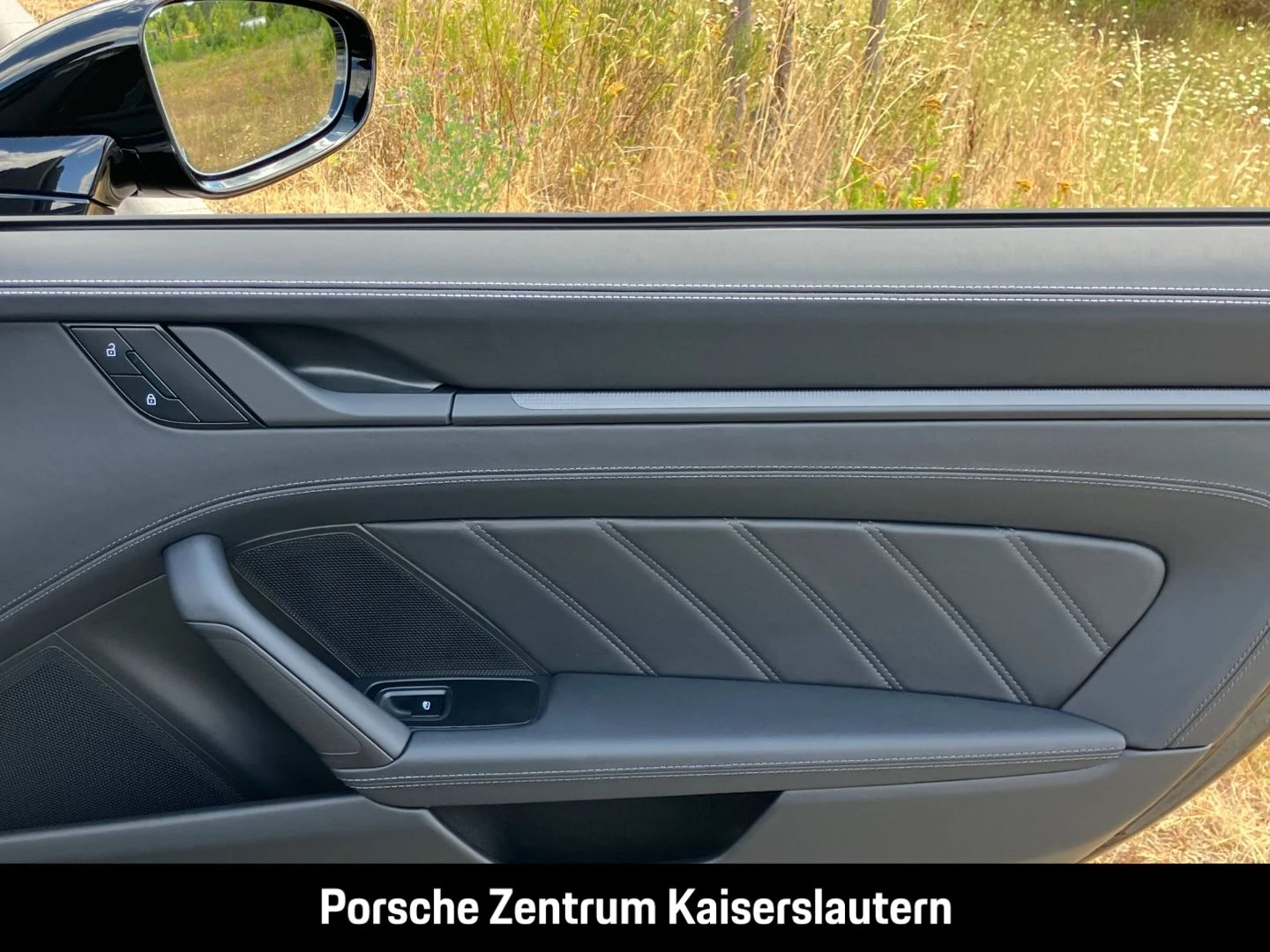 Porsche-911-image-26