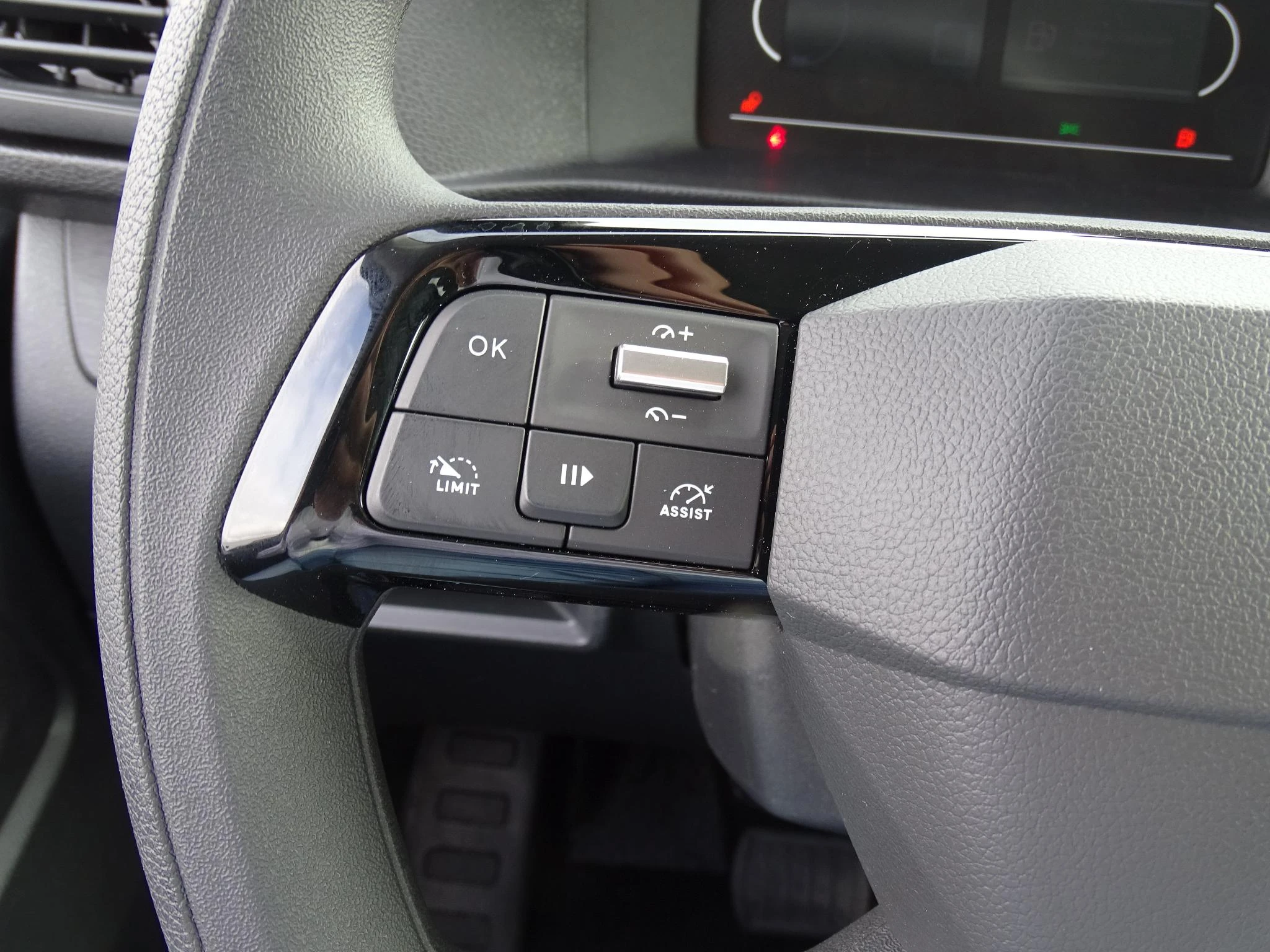Peugeot-Expert-image-10