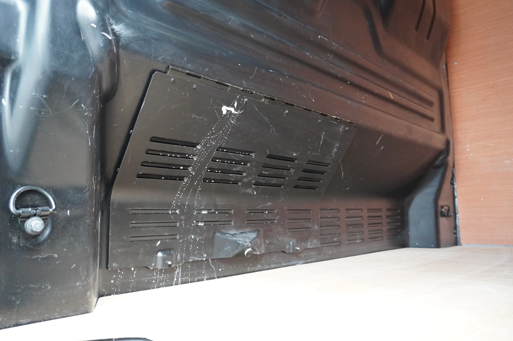 Volkswagen-Transporter-image-10