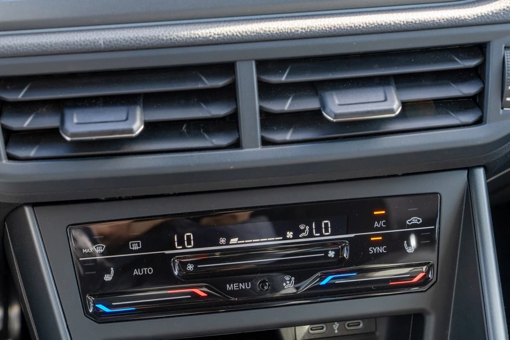 Volkswagen Taigo 1.5 TSI DSG R-Line Navi, AHK, WWV