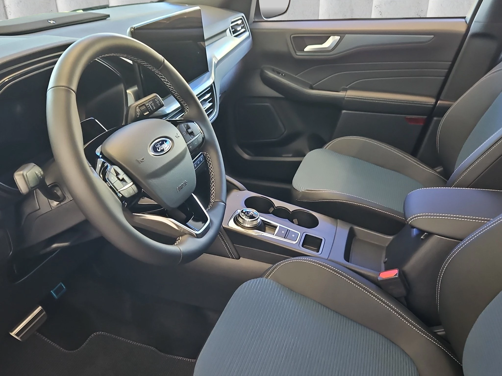 Ford Kuga BlueCruise Edition 2.5 Duratec Plug-in-Hybrid BlueCruis CVT Sports Utility Vehicle. 178 kW. 5-t