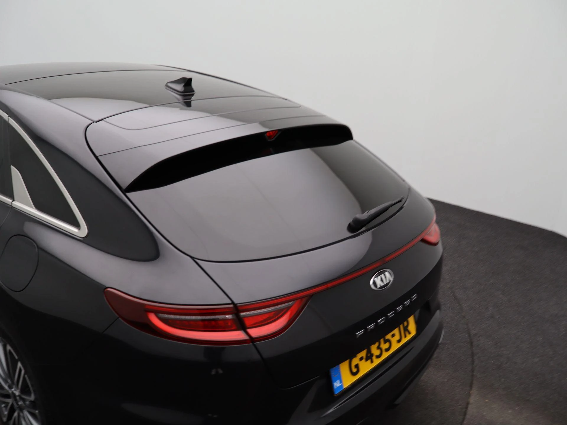 Kia-ProCeed-image-45