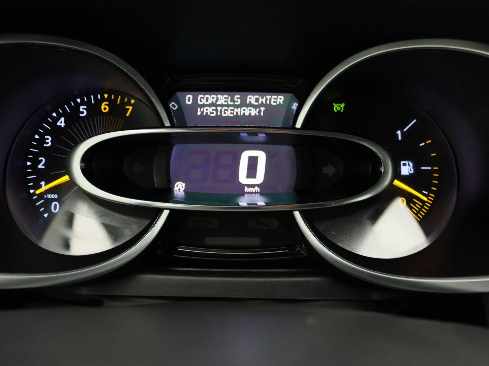 Renault-Clio-image-8