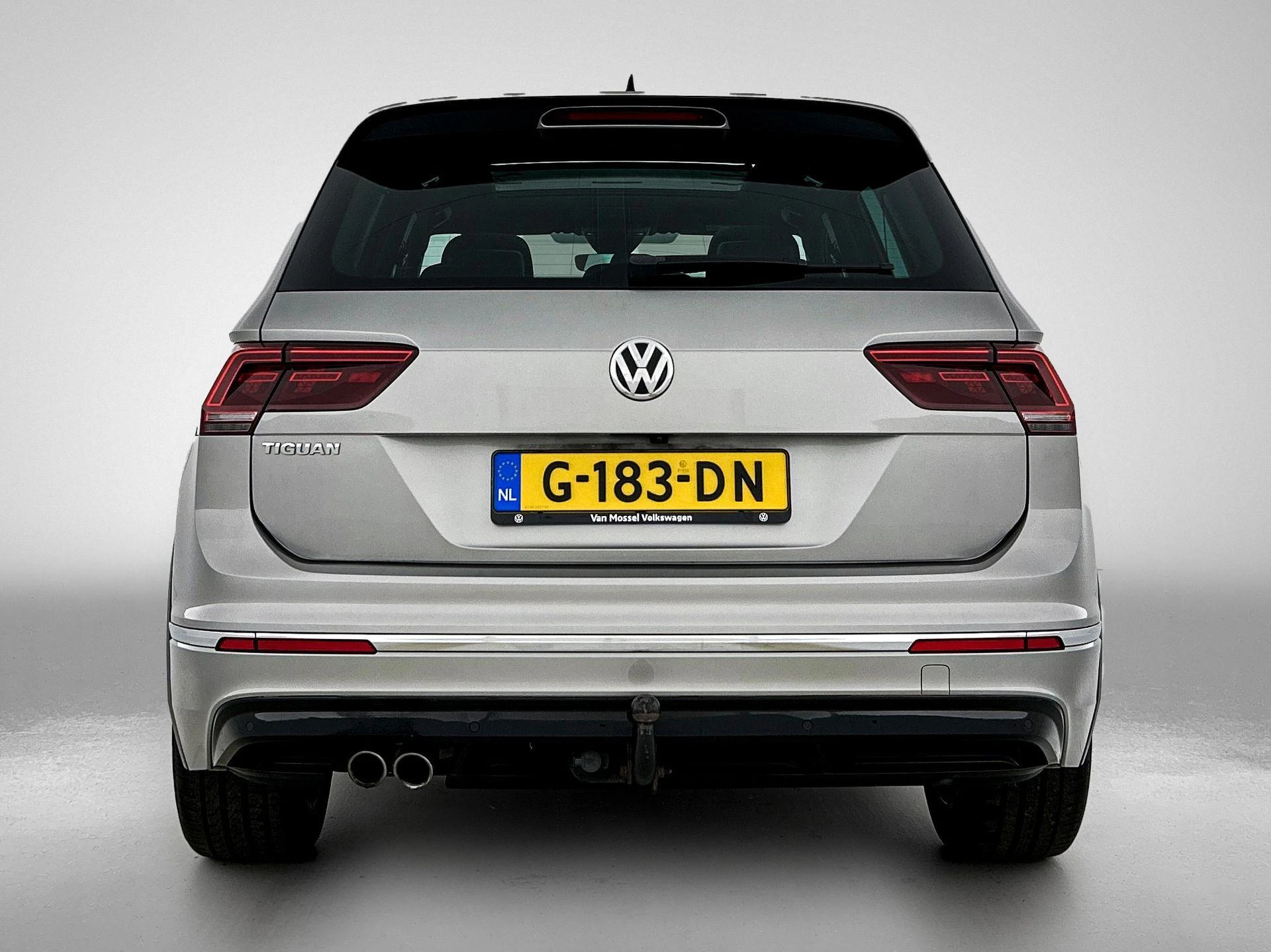 Volkswagen-Tiguan-image-2