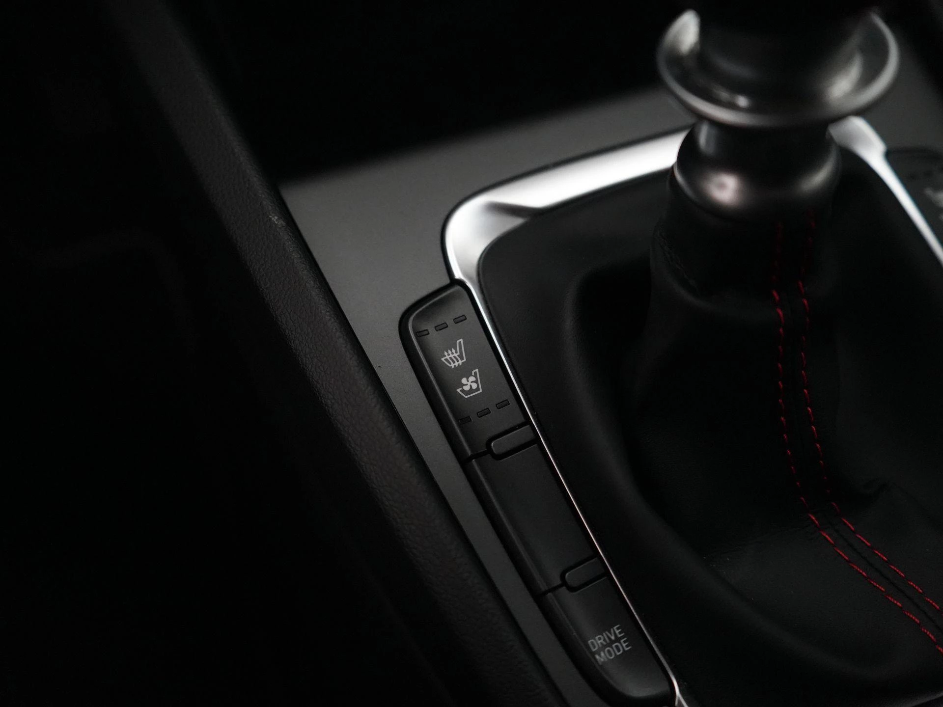 Hyundai-Kona-image-16