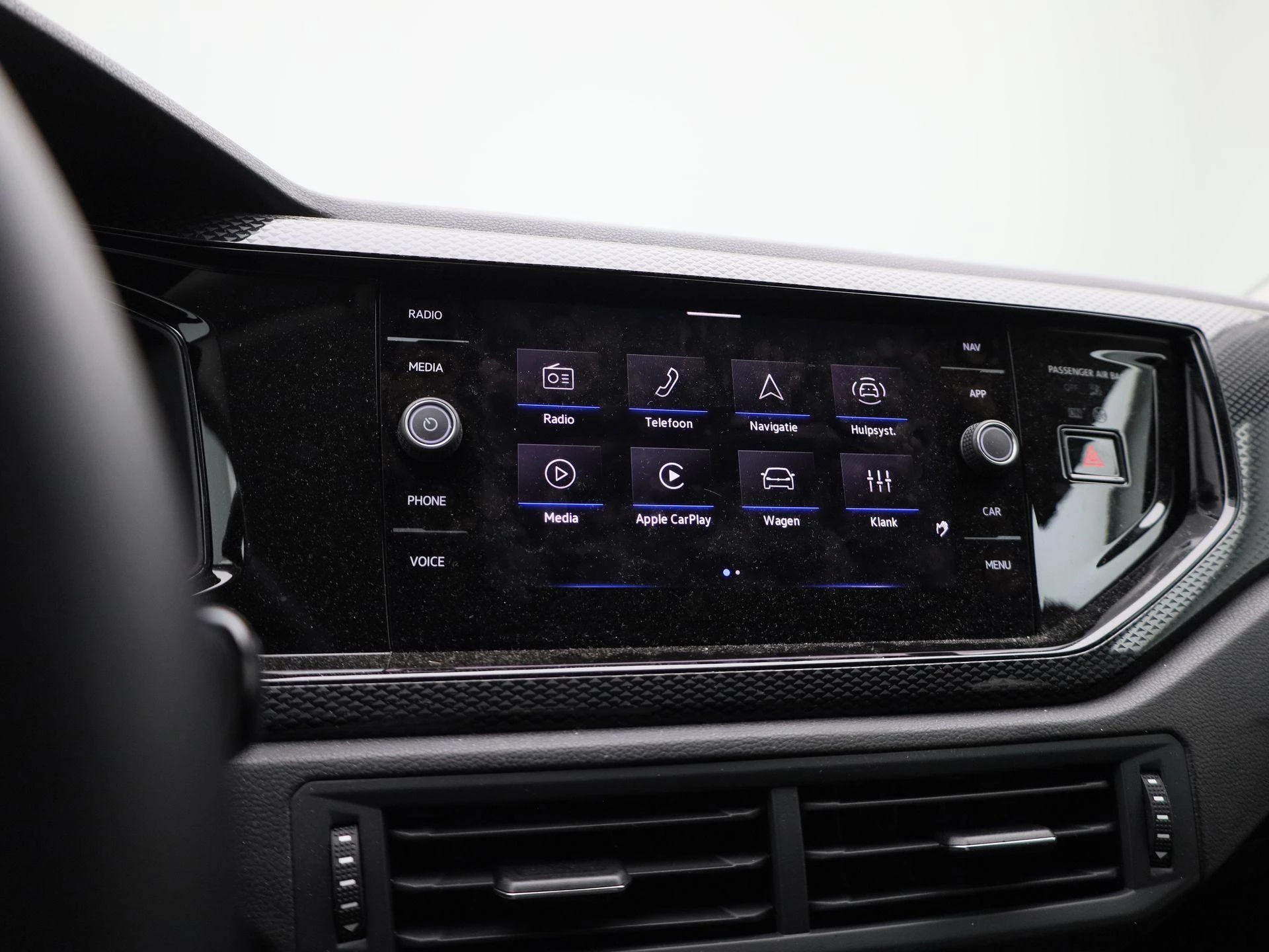 Volkswagen-Polo-image-26