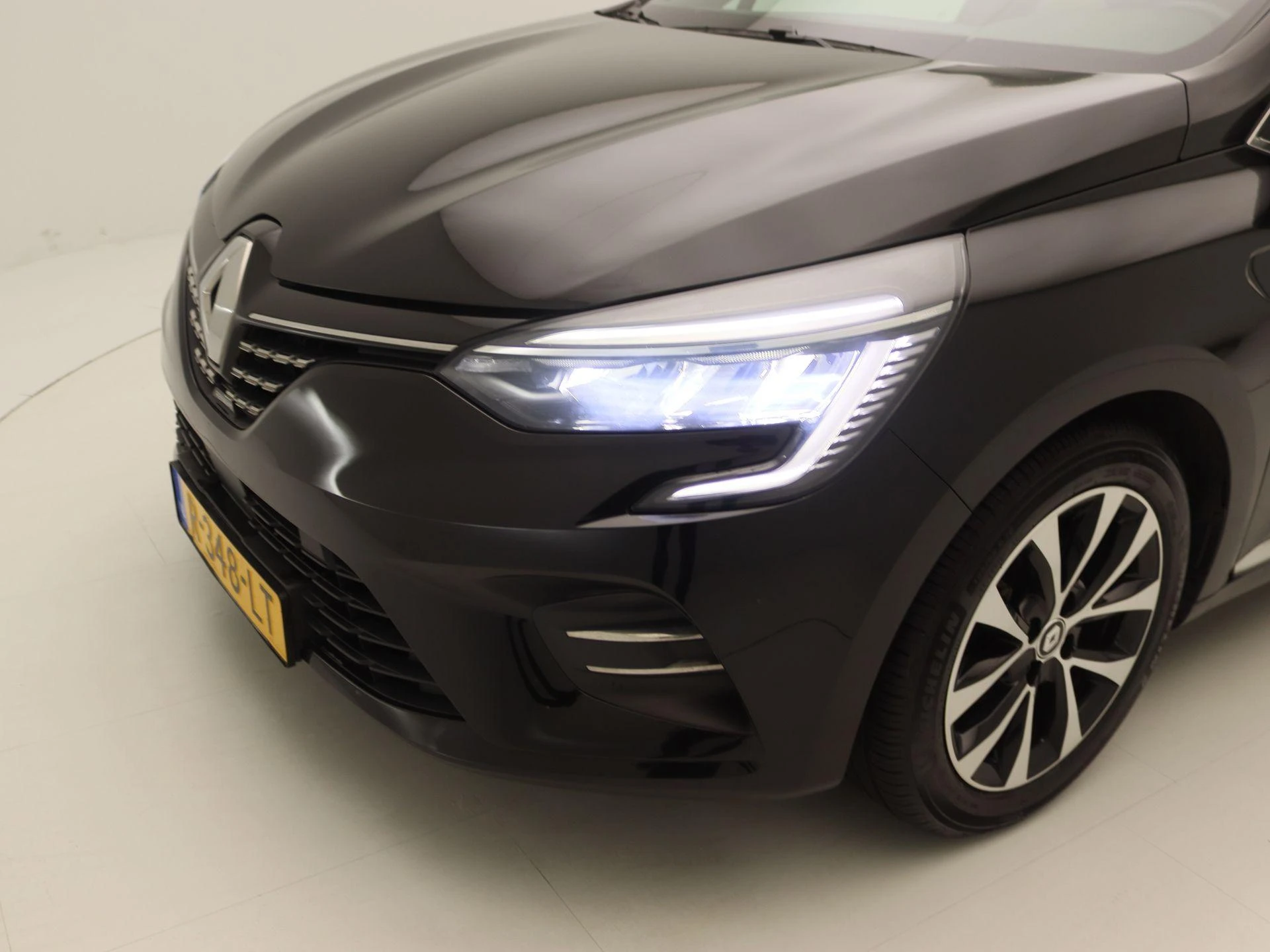 Renault-Clio-image-14