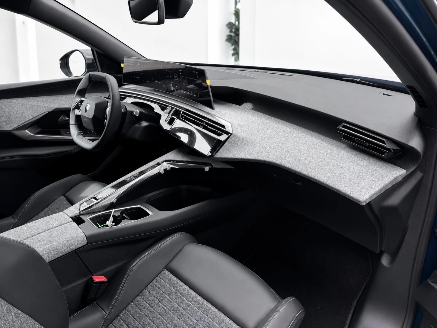 Peugeot 5008 1.6 Plug-in Hybrid 195 Allure 7p