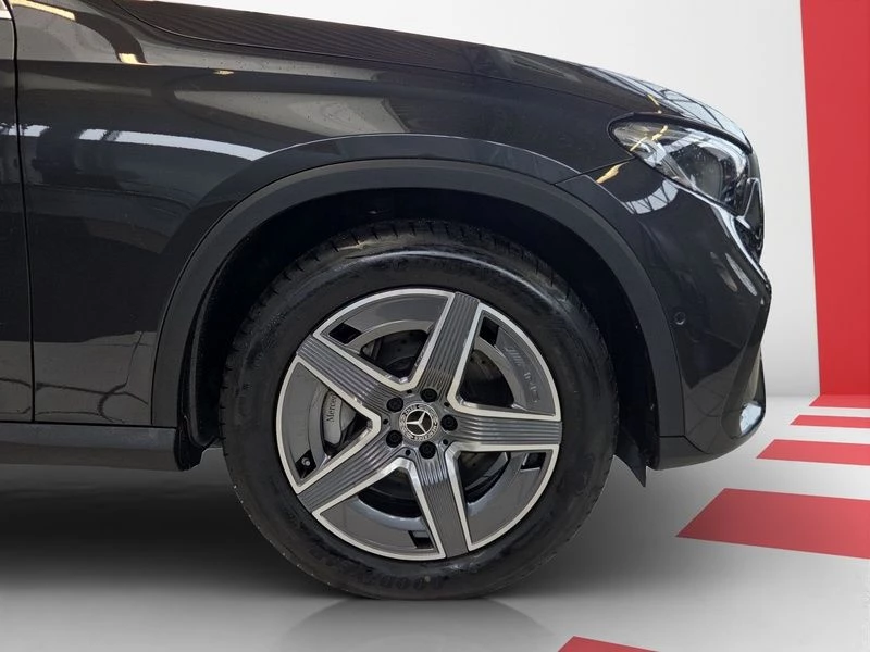 Mercedes-Benz GLC 300 d 4M AMG KEYLESS-GO SHZ KLIMA LED AMG LineX254 GLC 300 d 4M AMG KEYLESS-GO SHZ KLIMA LED AMG Line
