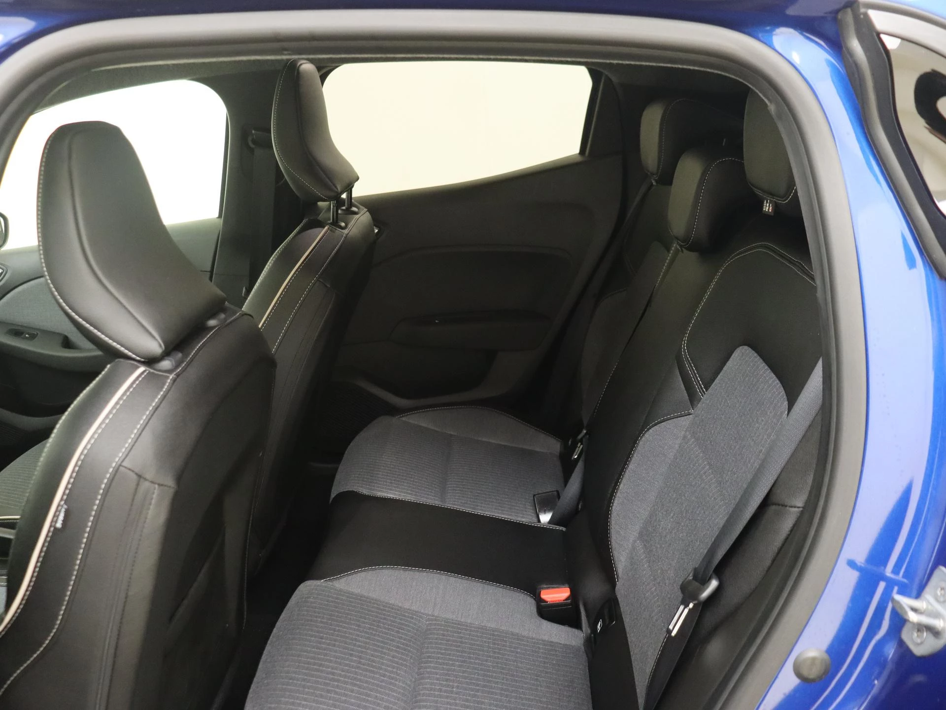 Renault-Clio-image-11