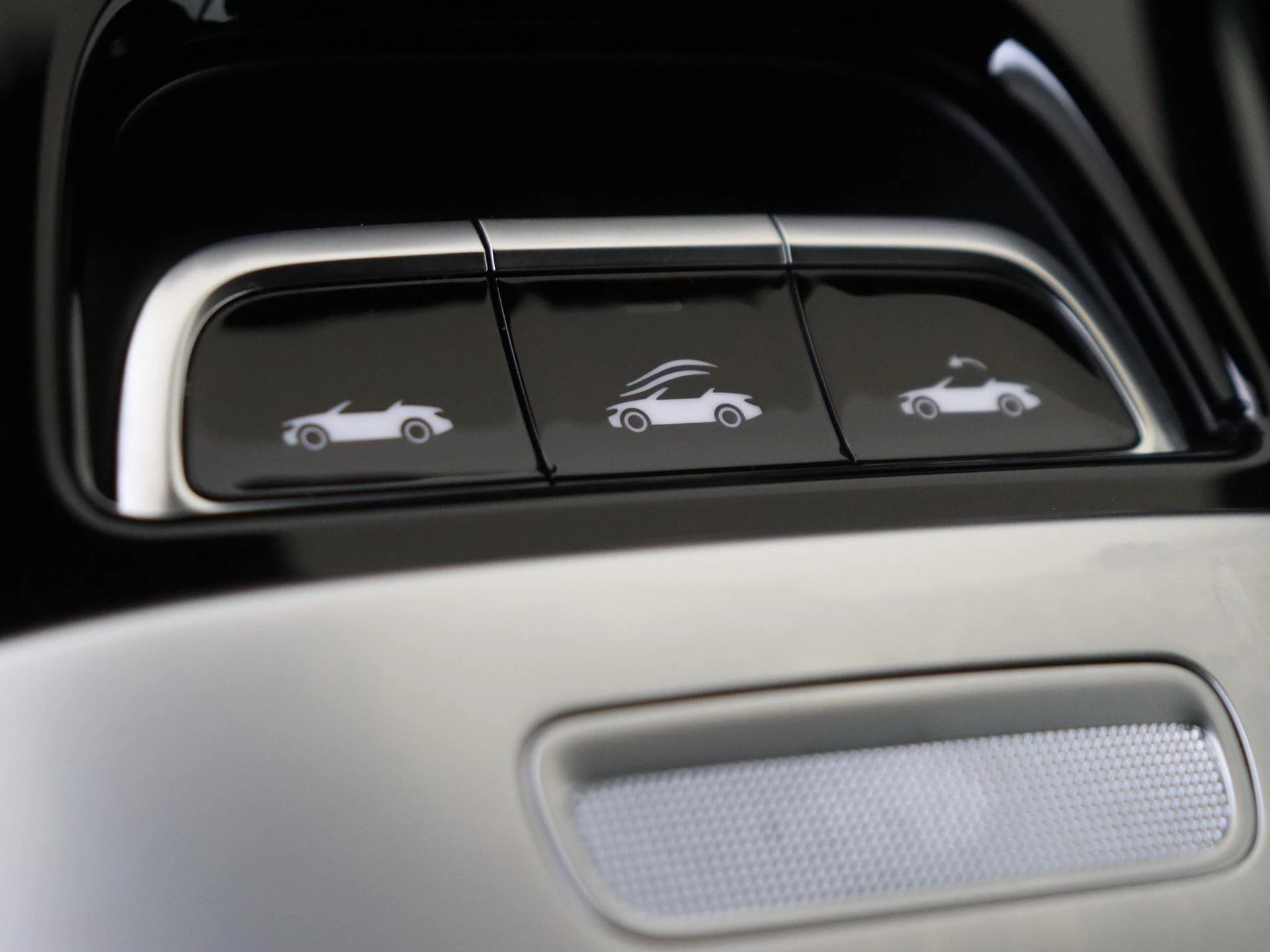 Mercedes-Benz CLE Cabriolet 200 AMG Line