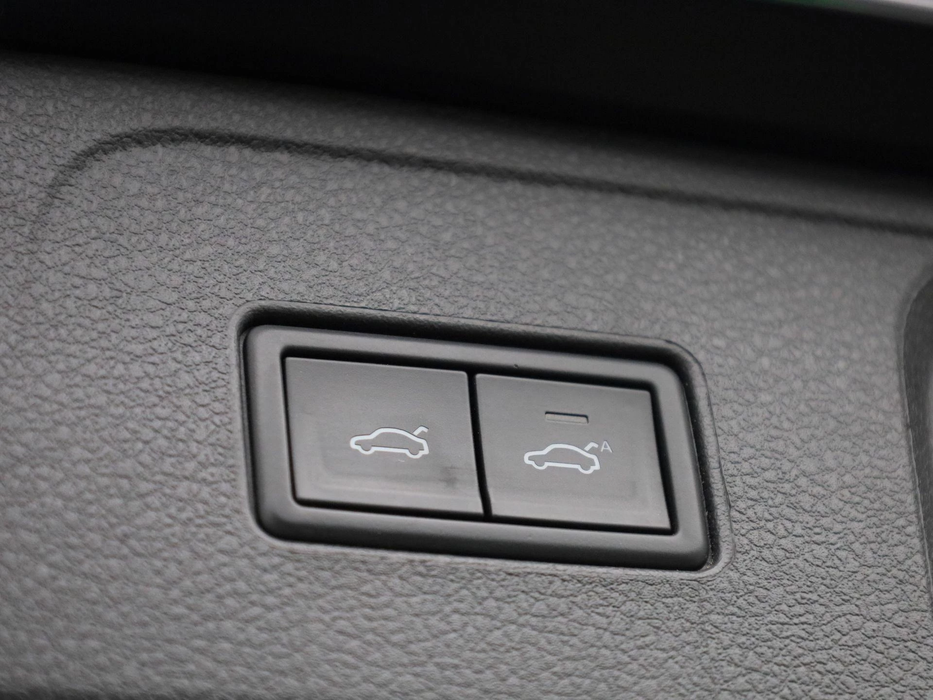 Volkswagen-Passat-image-14