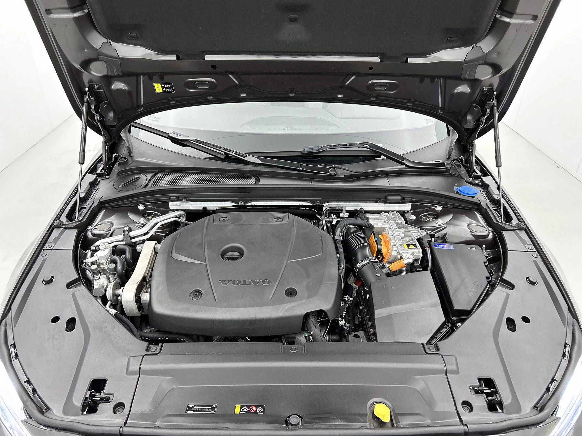 Volvo-V90-image-12