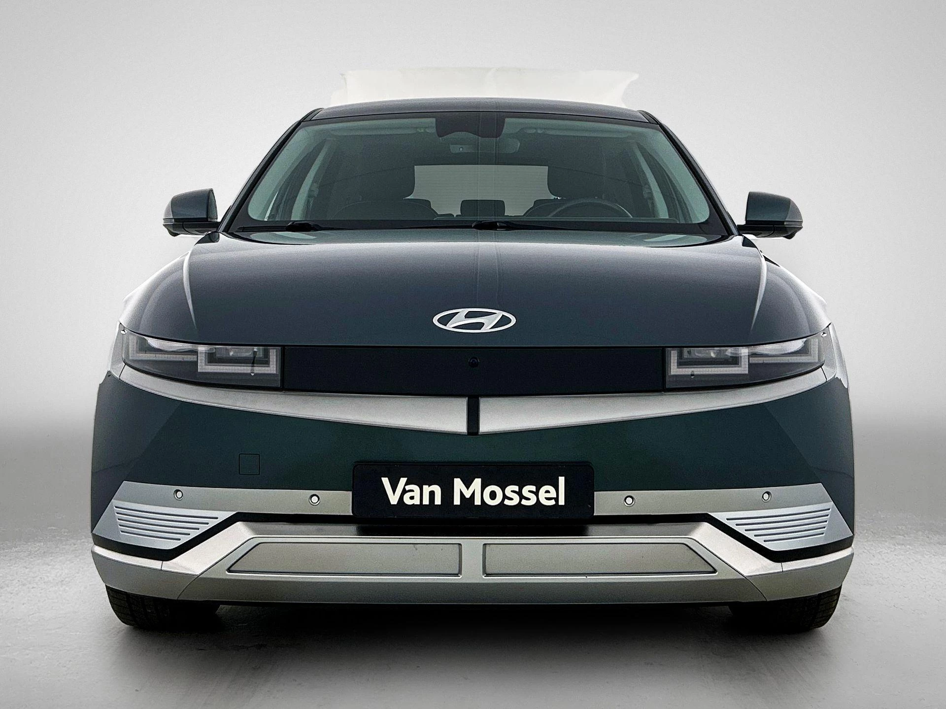 Hyundai-IONIQ 5-image-4