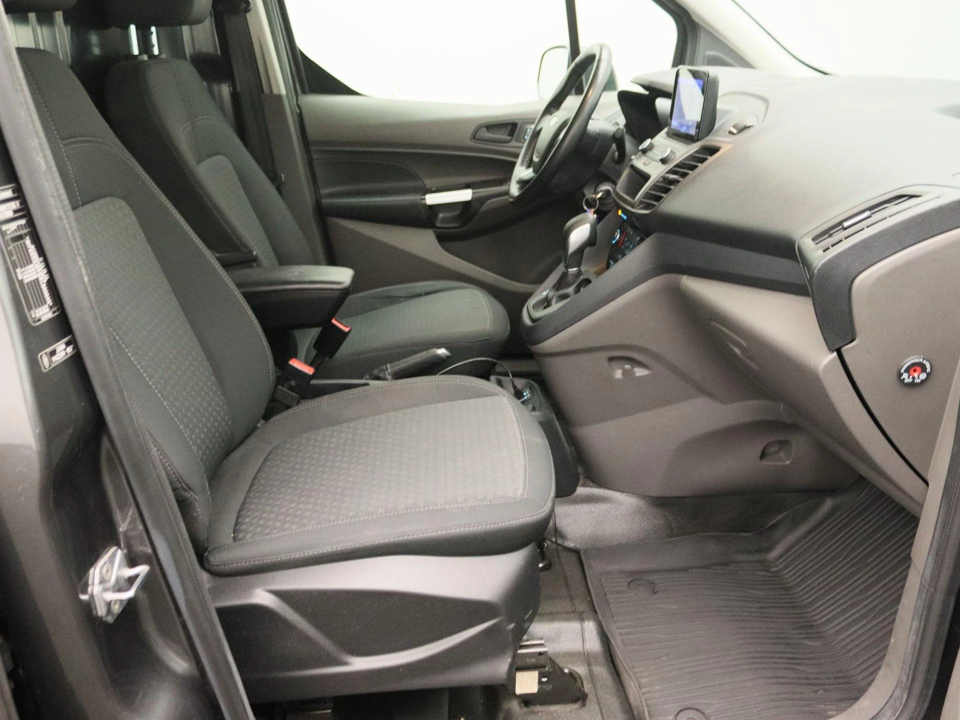Ford-Transit Connect-image-19
