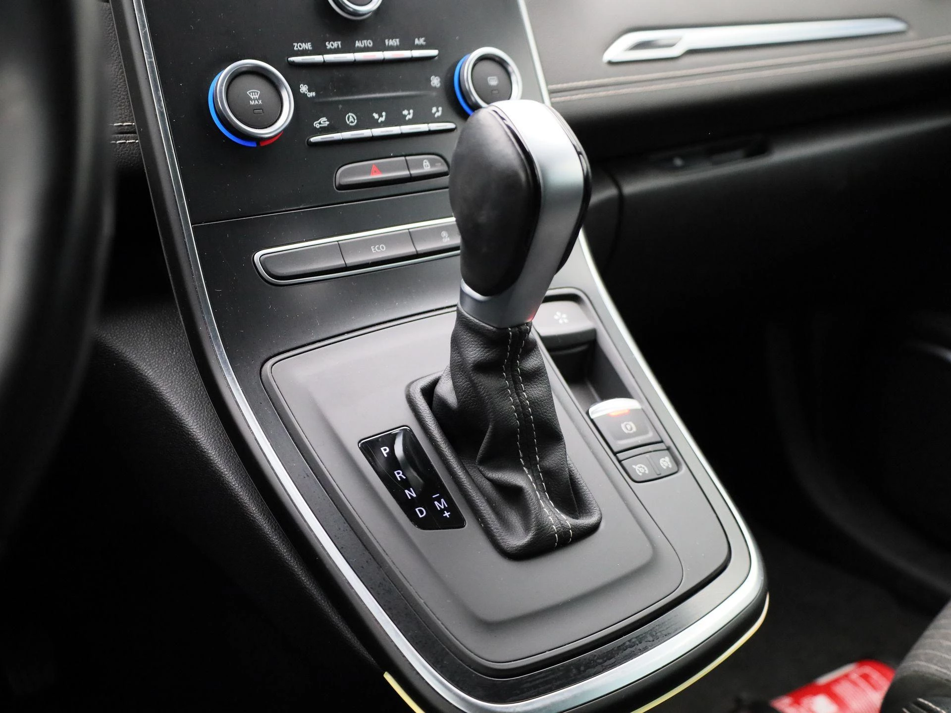 Renault Grand Scénic TCe 140 EDC GPF Intens 7P