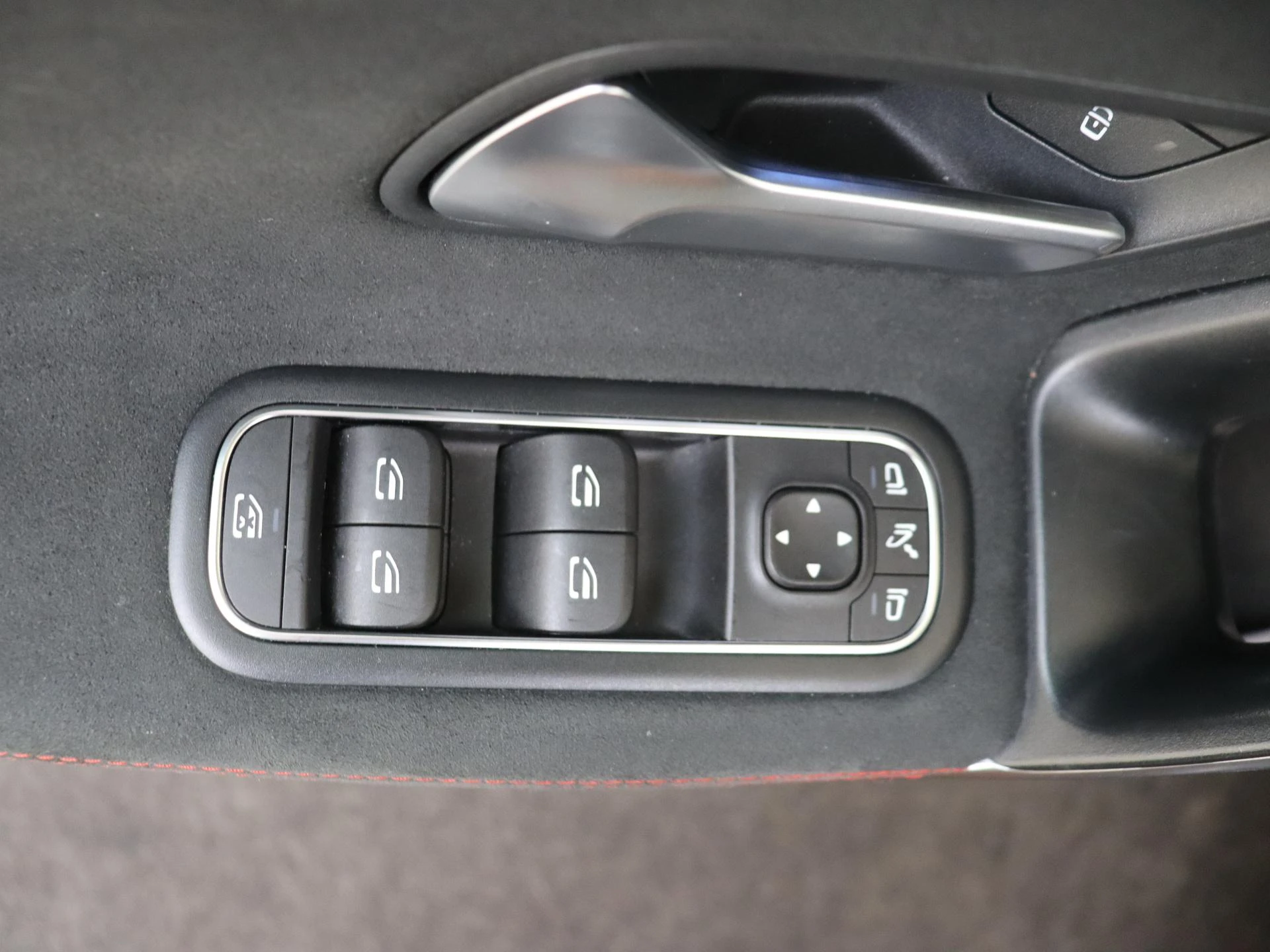 Mercedes-Benz-A-Klasse-image-26
