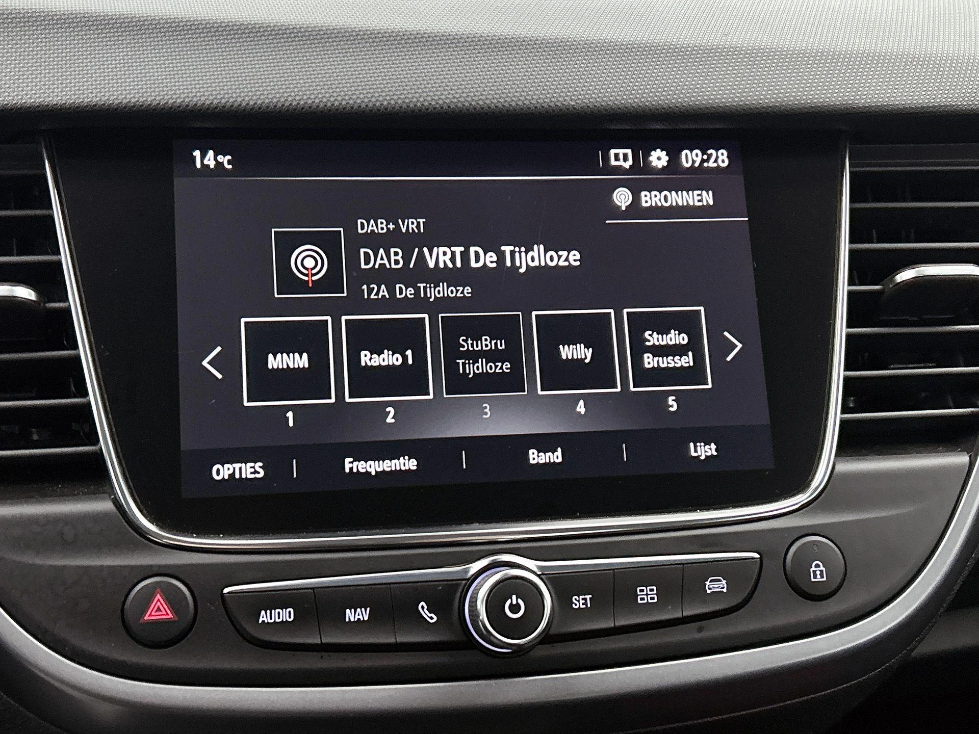 Opel-Crossland-image-23