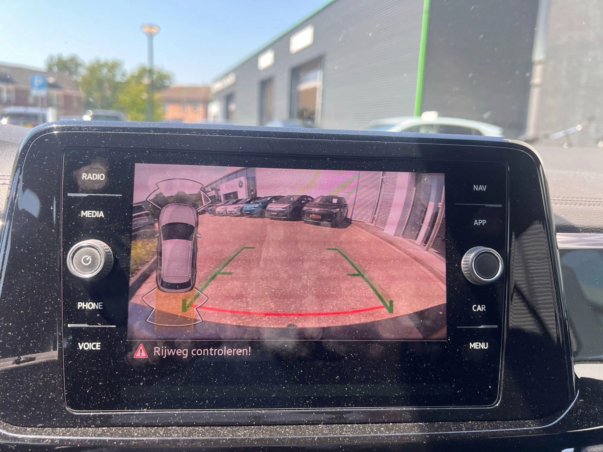 Volkswagen T-Roc 1.5 TSI R-Line Business | 150 PK |