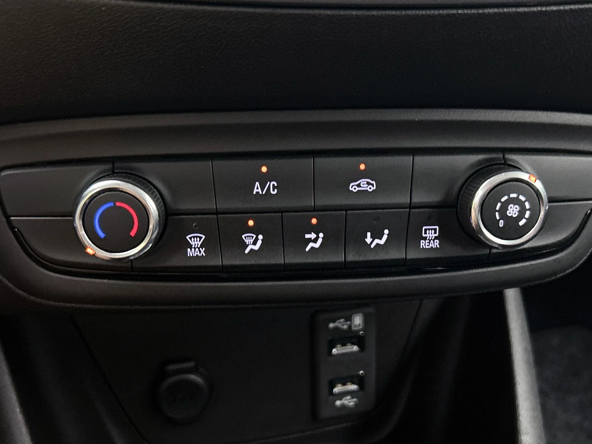 Opel-Crossland X-image-18