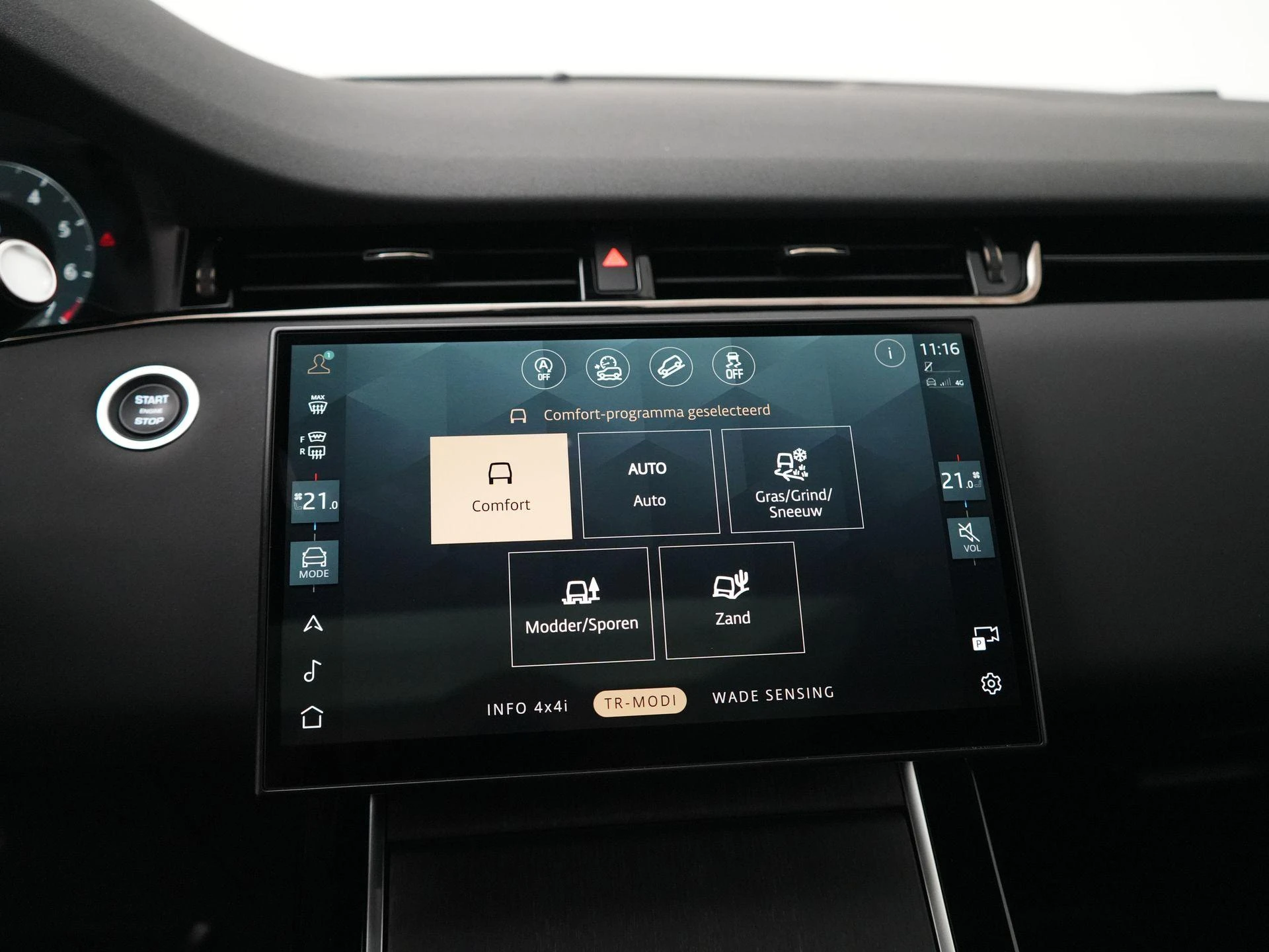 Land Rover-Range Rover Evoque-image-22
