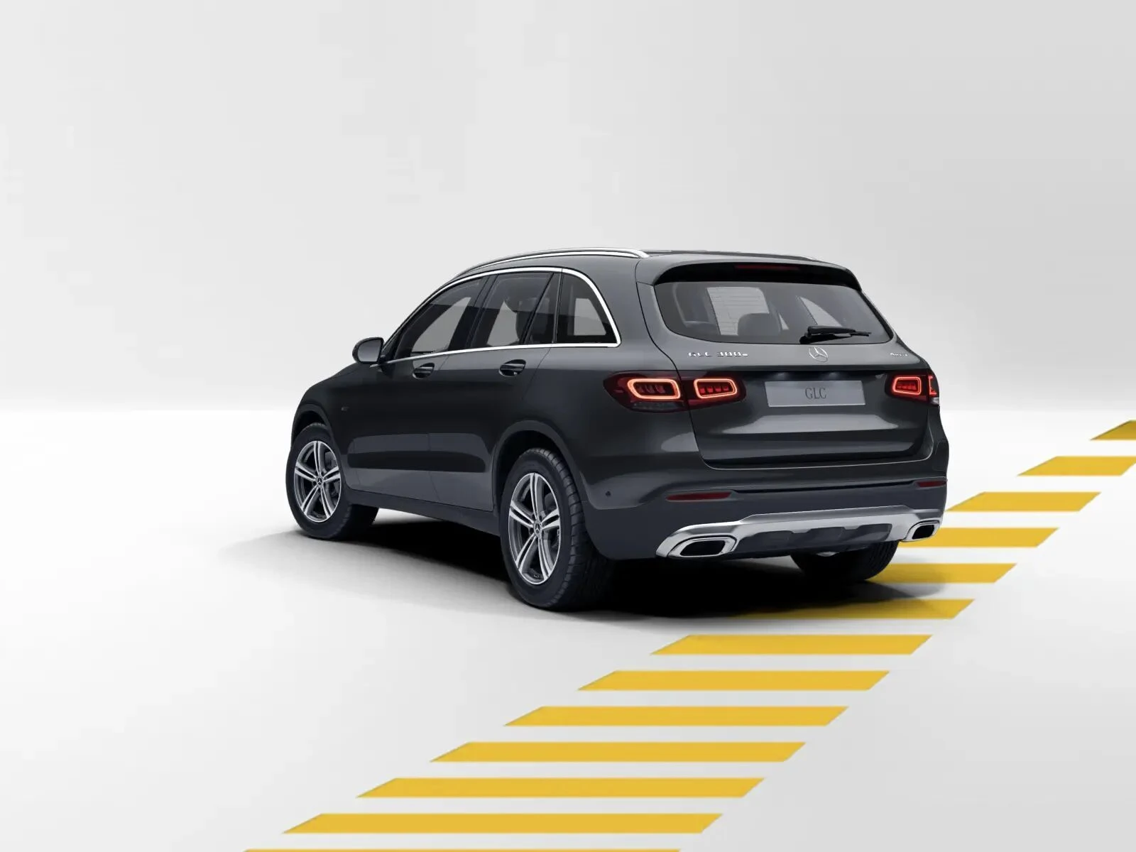 Mercedes-Benz-GLC 300 e-image-4
