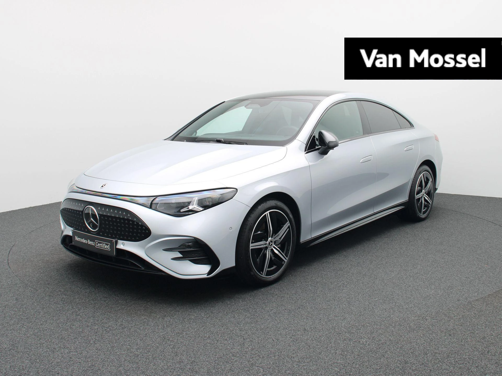 Mercedes-Benz-CLA-image-0