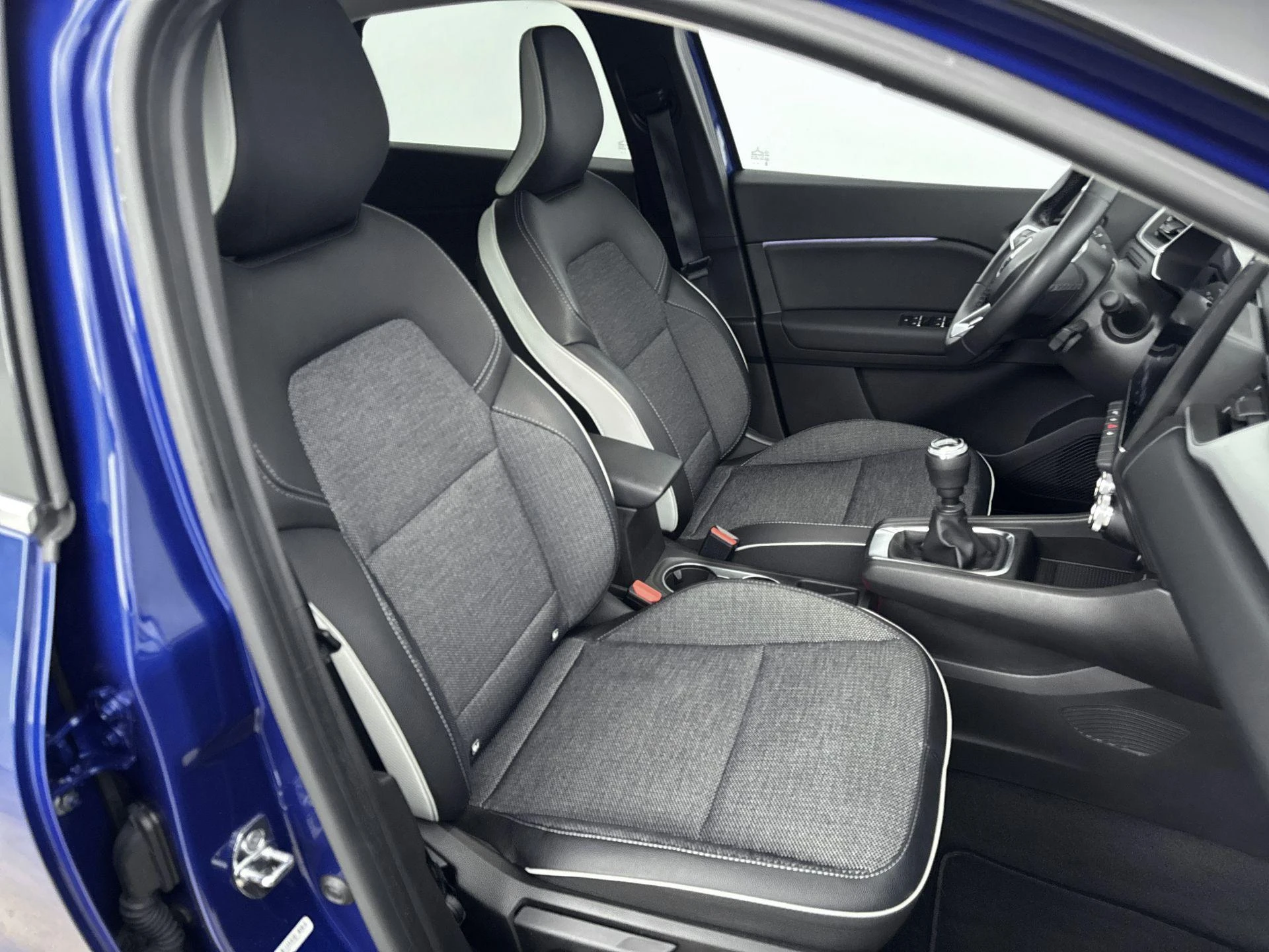 Renault-Captur-image-26
